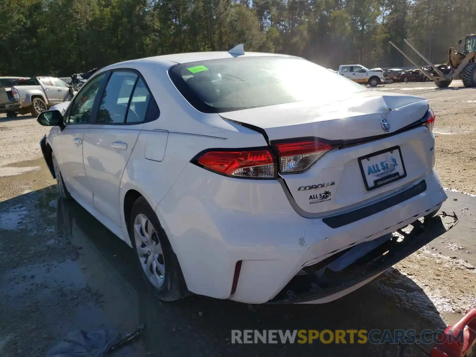 3 Photograph of a damaged car 5YFEPRAE4LP038213 TOYOTA COROLLA 2020