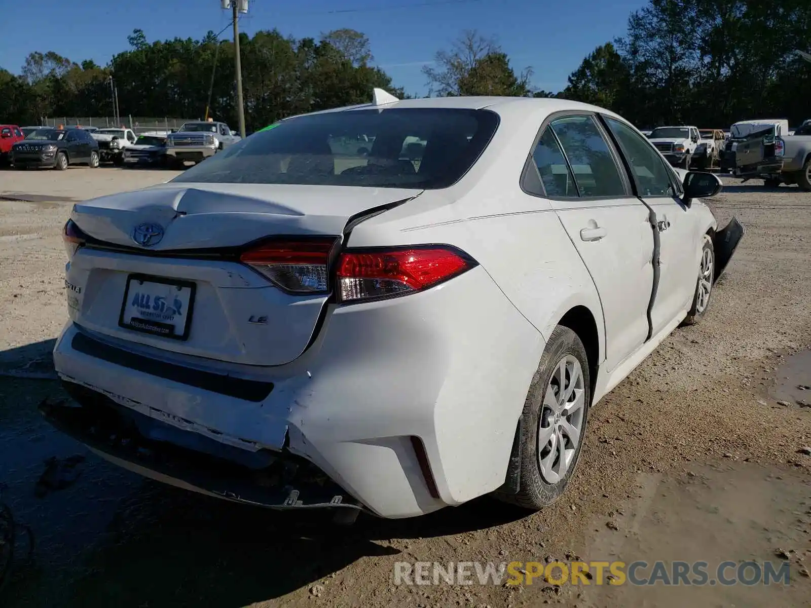 4 Photograph of a damaged car 5YFEPRAE4LP038213 TOYOTA COROLLA 2020