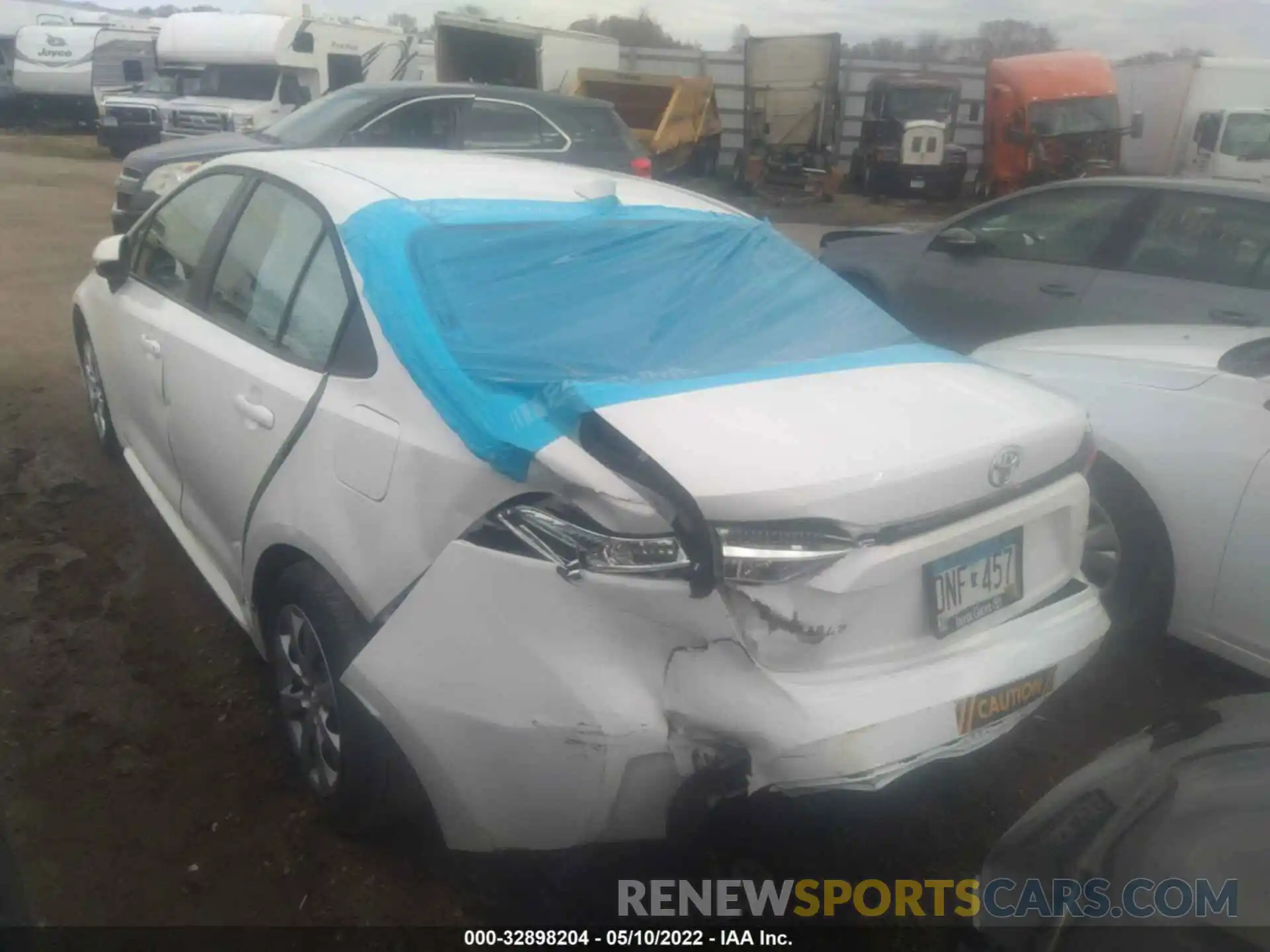 3 Photograph of a damaged car 5YFEPRAE4LP038969 TOYOTA COROLLA 2020