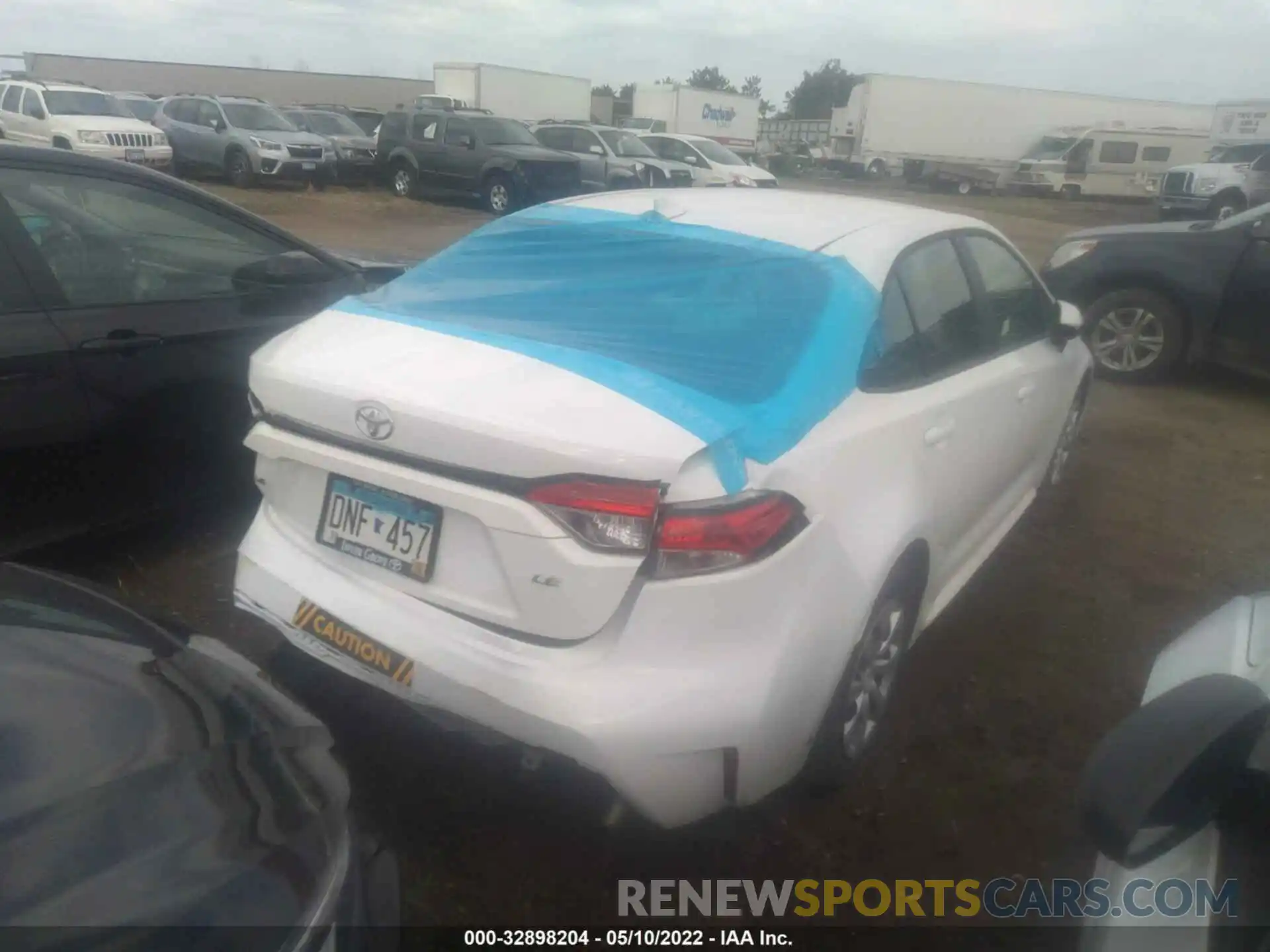 4 Photograph of a damaged car 5YFEPRAE4LP038969 TOYOTA COROLLA 2020