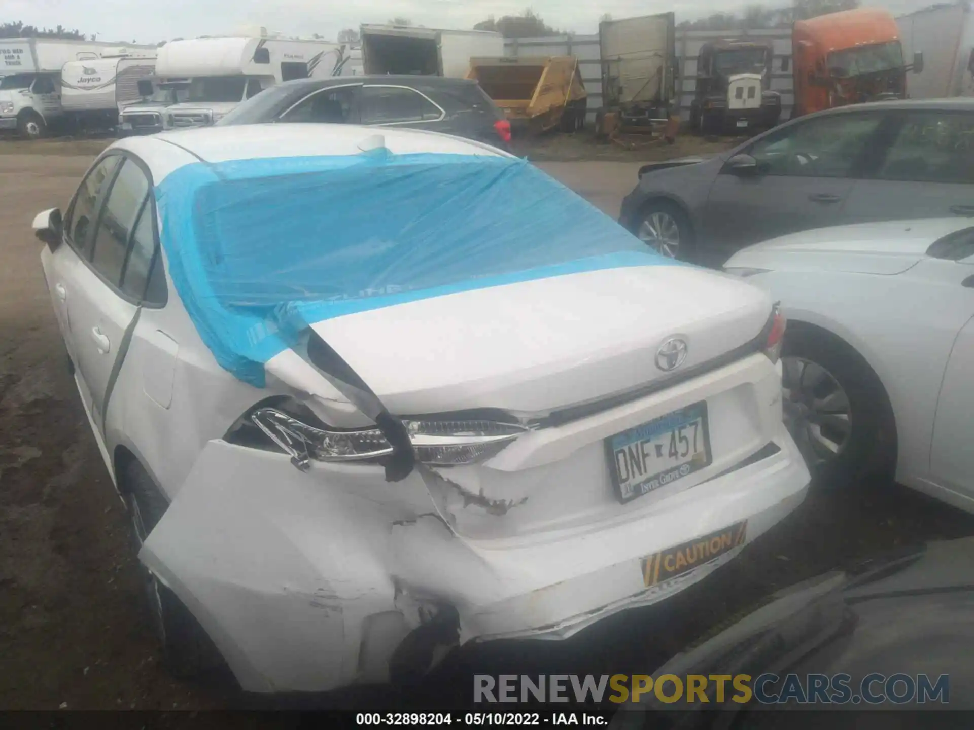 6 Photograph of a damaged car 5YFEPRAE4LP038969 TOYOTA COROLLA 2020