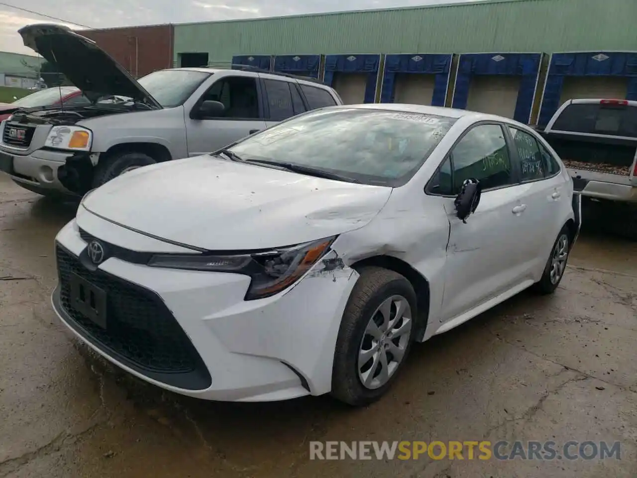 2 Photograph of a damaged car 5YFEPRAE4LP042097 TOYOTA COROLLA 2020