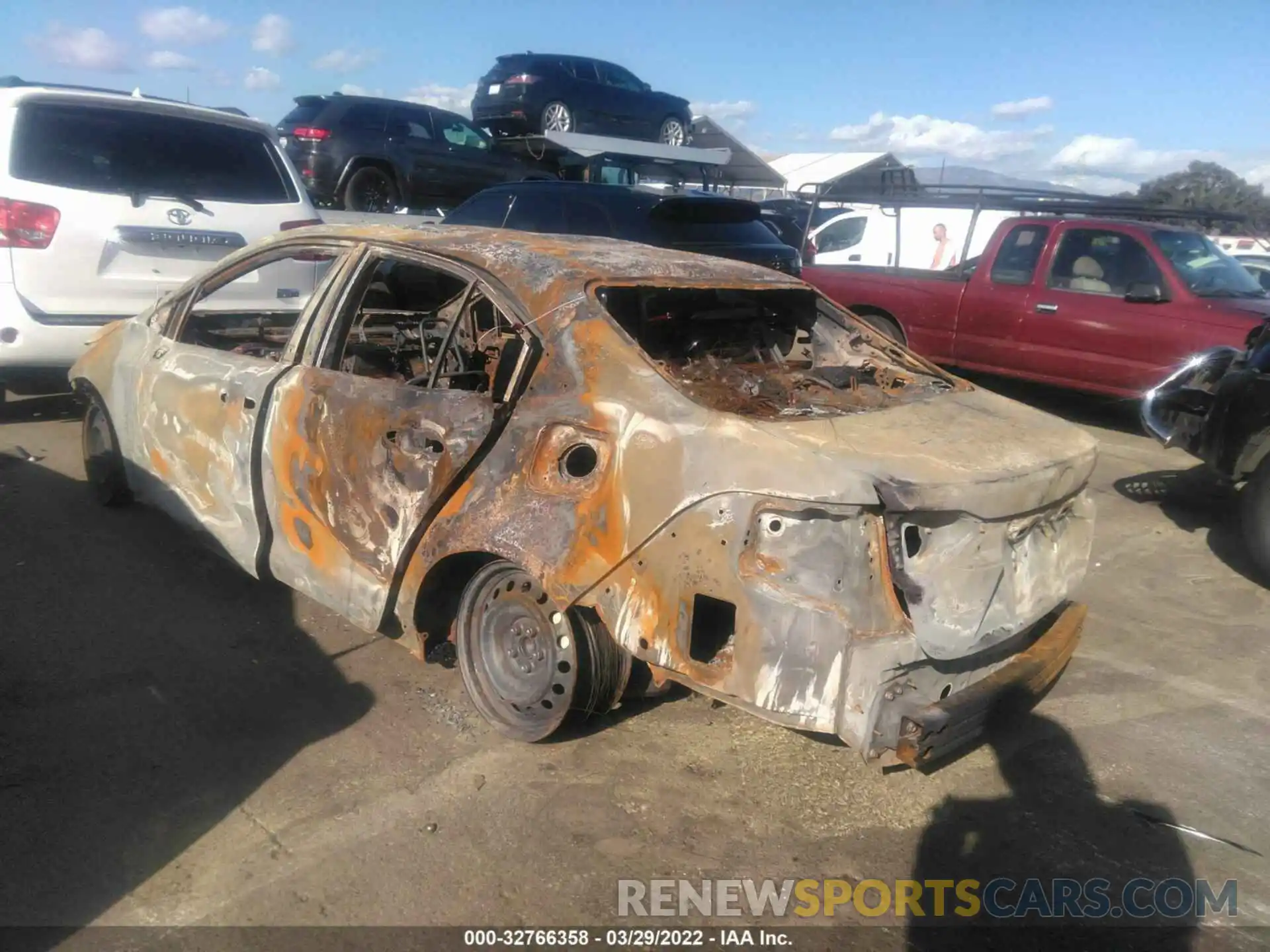 3 Photograph of a damaged car 5YFEPRAE4LP044819 TOYOTA COROLLA 2020