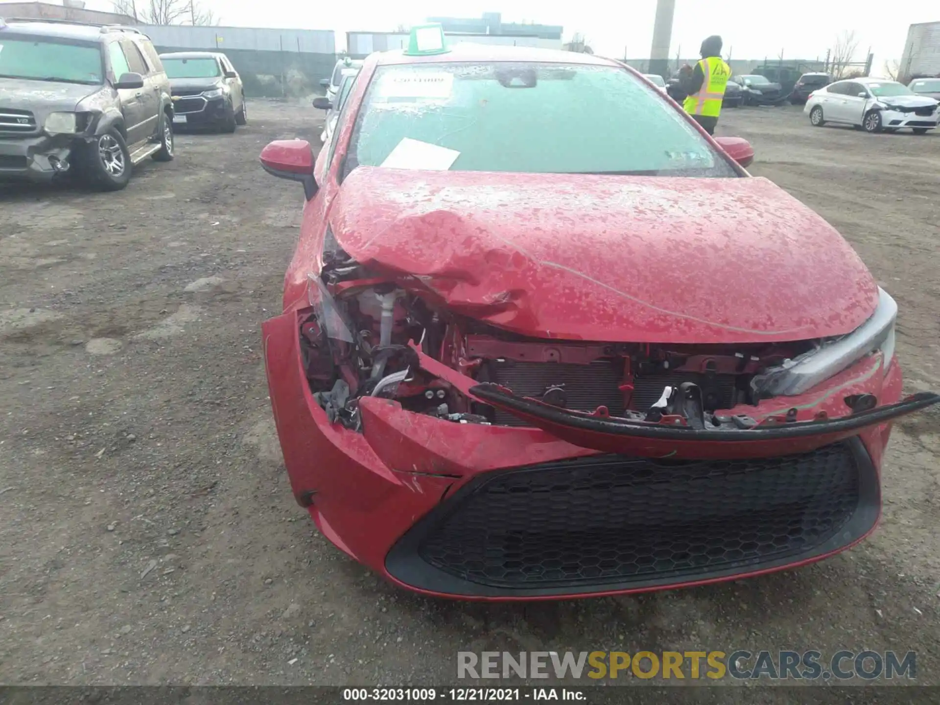 6 Photograph of a damaged car 5YFEPRAE4LP046697 TOYOTA COROLLA 2020