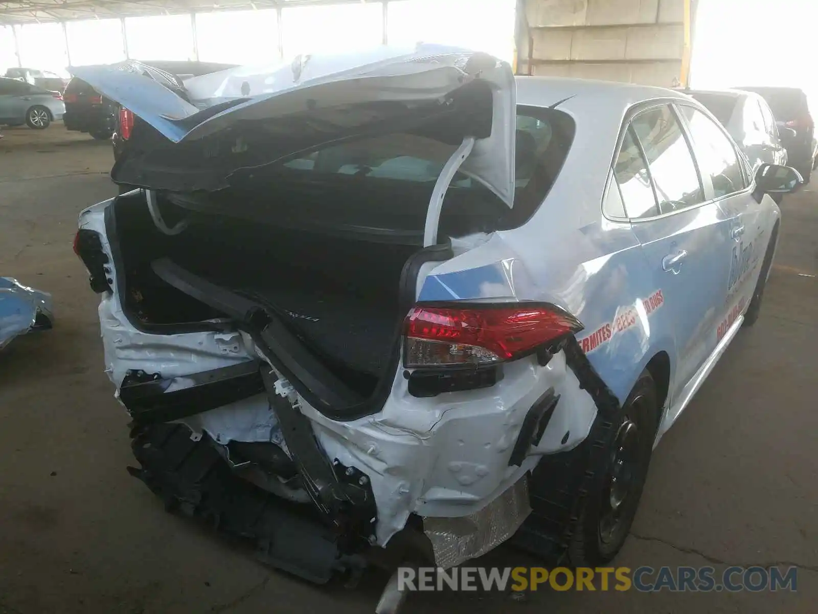 4 Photograph of a damaged car 5YFEPRAE4LP047526 TOYOTA COROLLA 2020