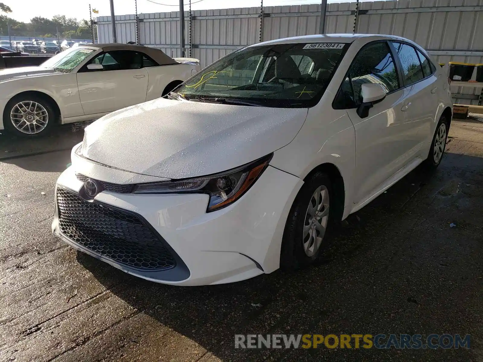 2 Photograph of a damaged car 5YFEPRAE4LP047686 TOYOTA COROLLA 2020