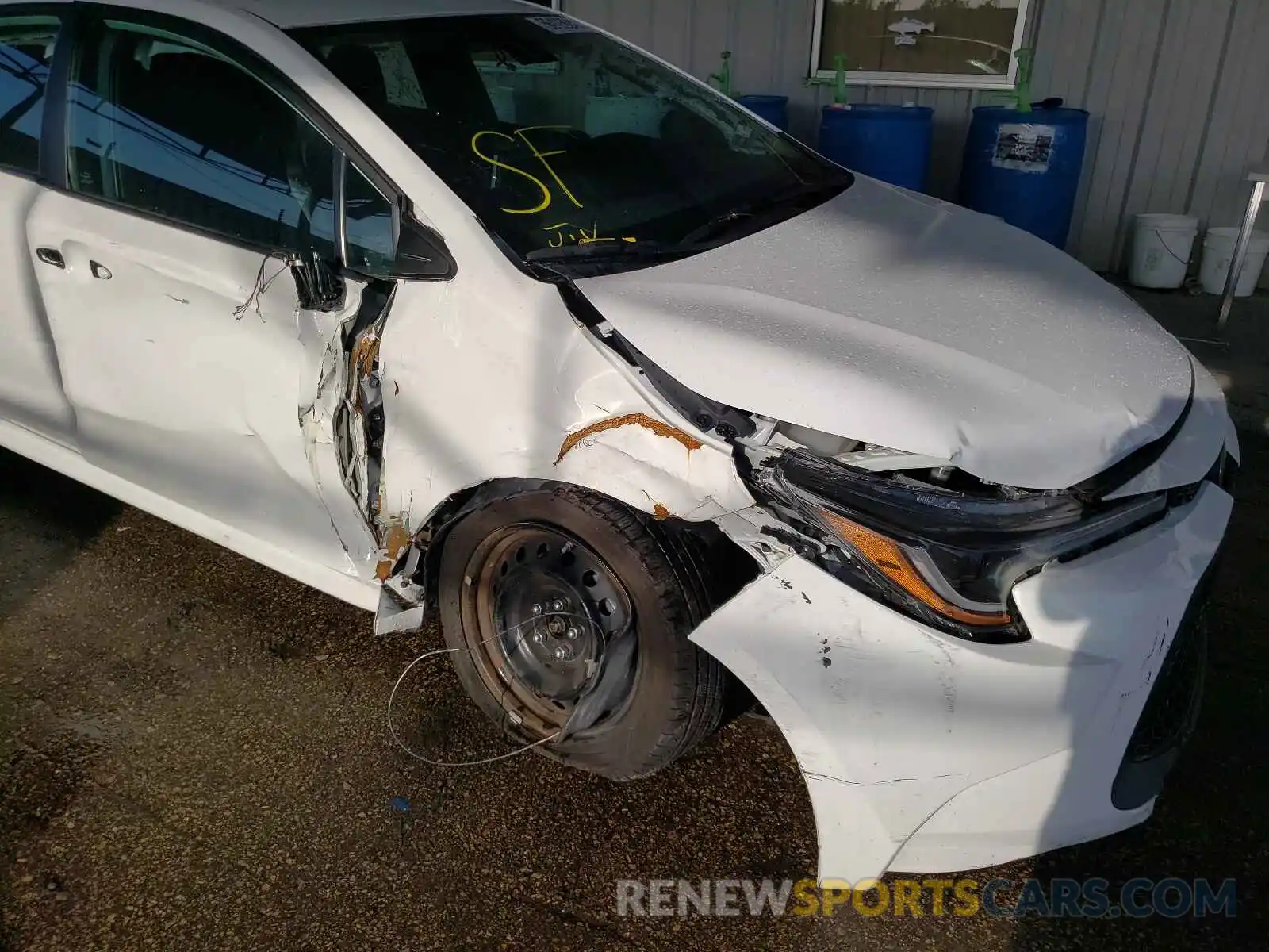 9 Photograph of a damaged car 5YFEPRAE4LP047686 TOYOTA COROLLA 2020