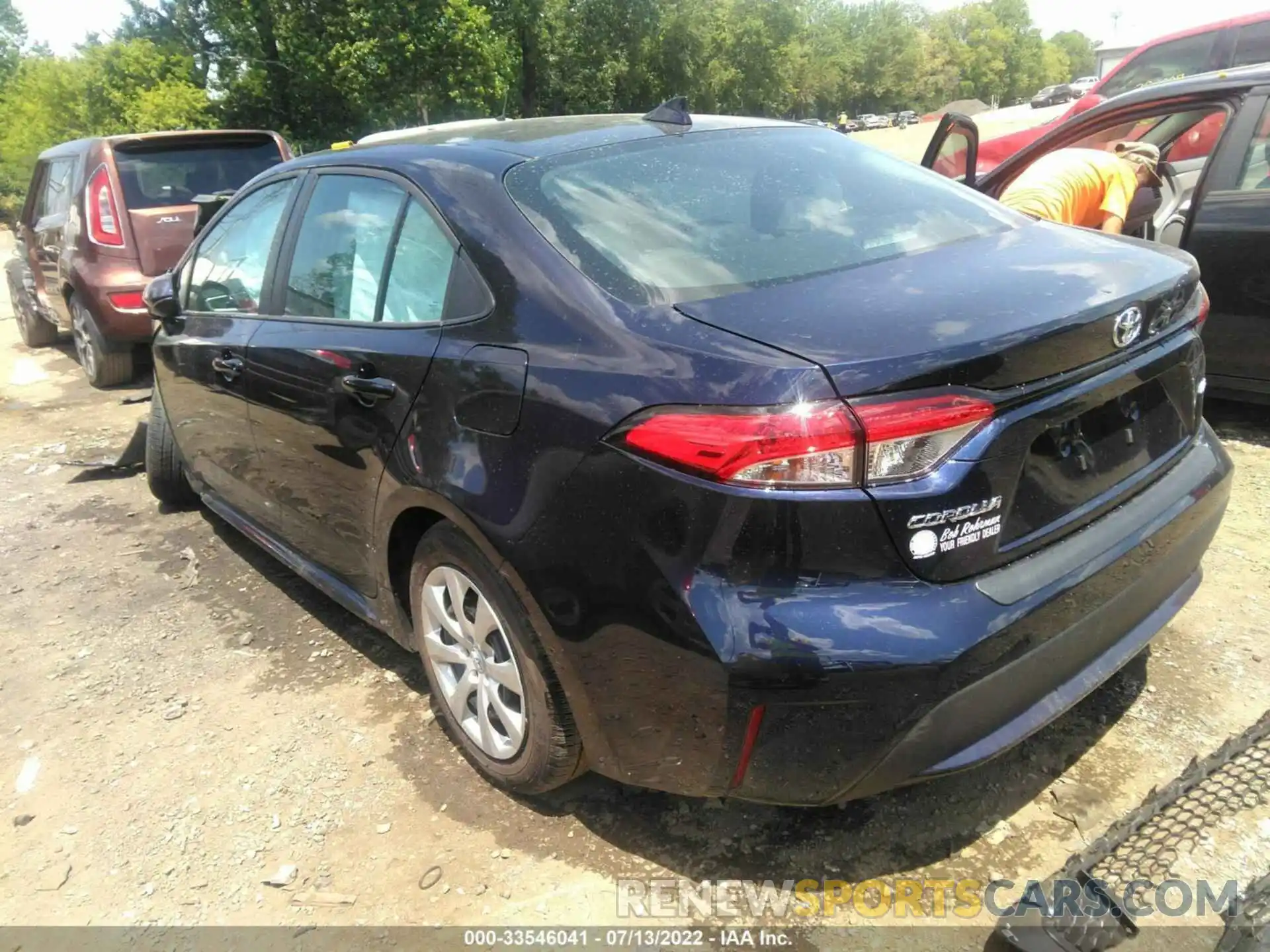 3 Photograph of a damaged car 5YFEPRAE4LP049521 TOYOTA COROLLA 2020