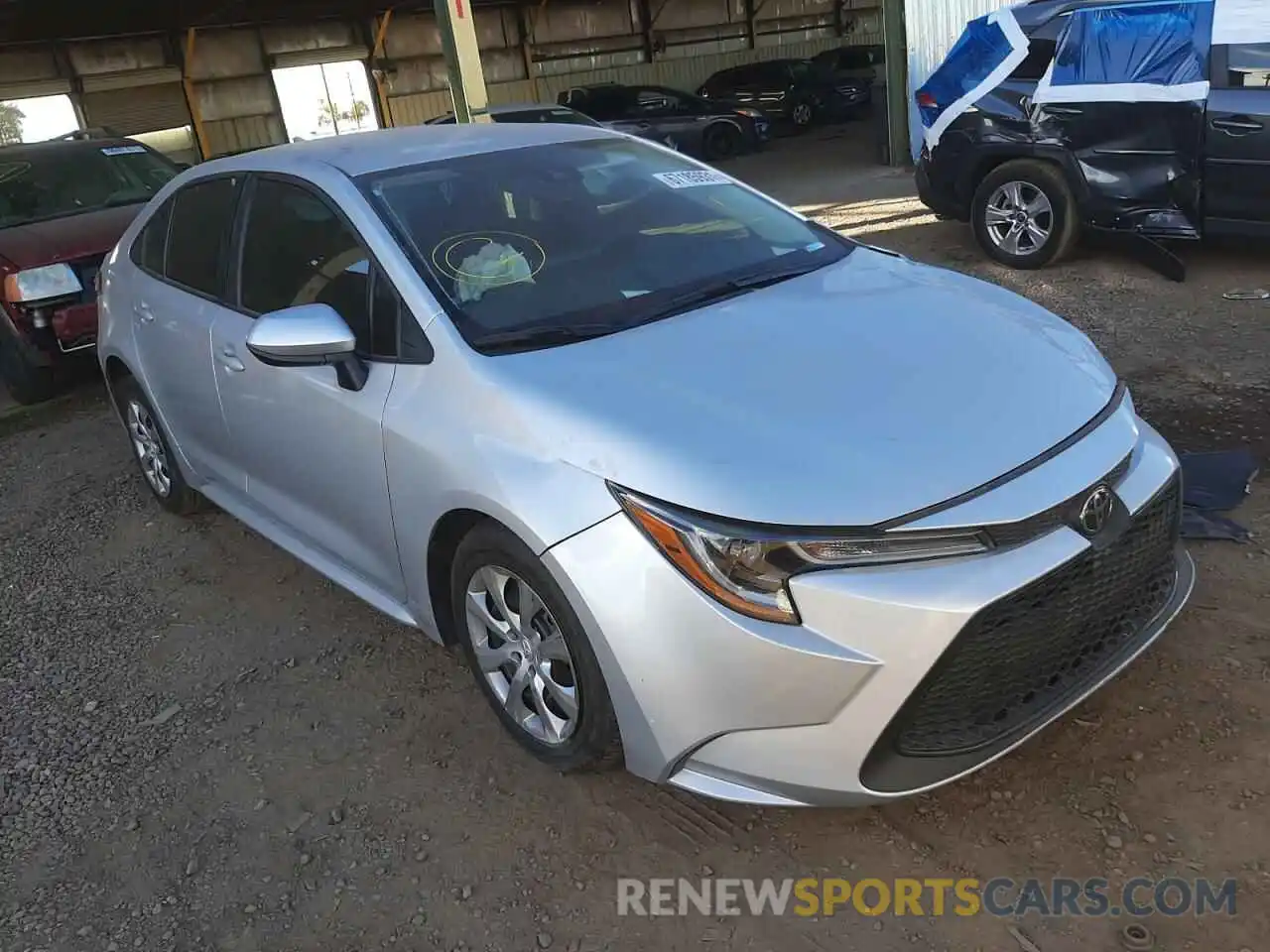 1 Photograph of a damaged car 5YFEPRAE4LP053102 TOYOTA COROLLA 2020