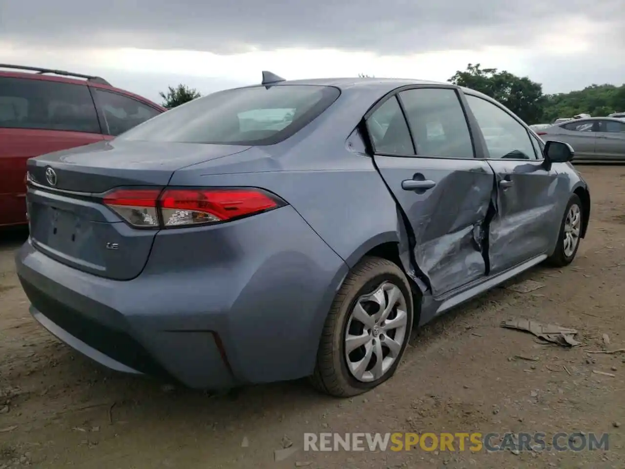 4 Photograph of a damaged car 5YFEPRAE4LP057036 TOYOTA COROLLA 2020