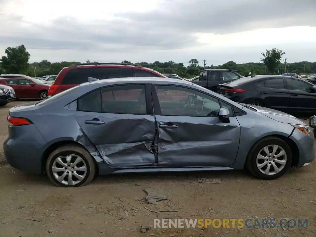 9 Photograph of a damaged car 5YFEPRAE4LP057036 TOYOTA COROLLA 2020