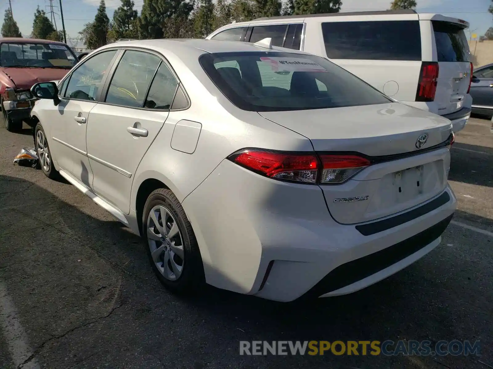 3 Photograph of a damaged car 5YFEPRAE4LP057909 TOYOTA COROLLA 2020