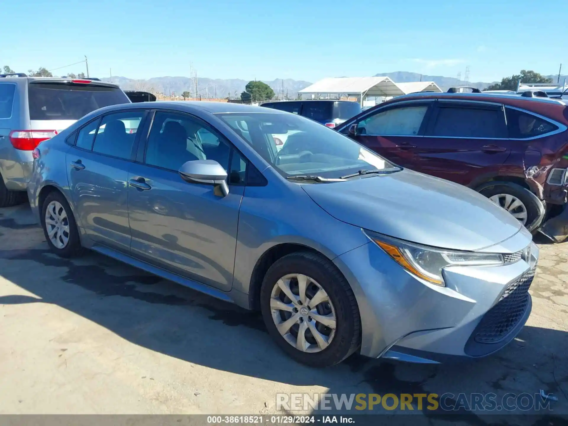 1 Photograph of a damaged car 5YFEPRAE4LP057991 TOYOTA COROLLA 2020