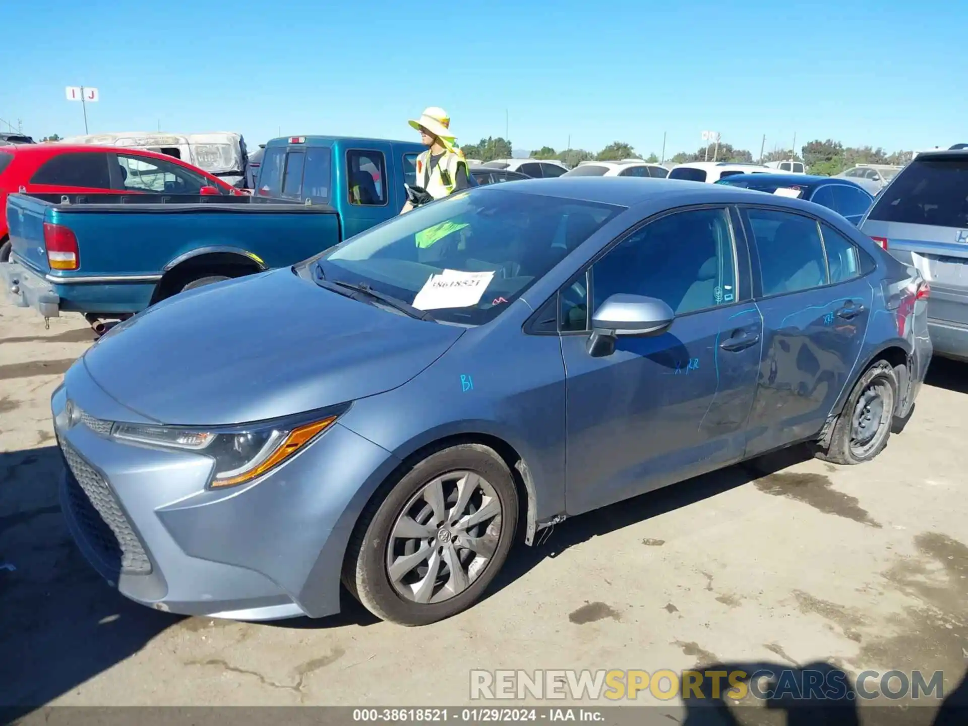 2 Photograph of a damaged car 5YFEPRAE4LP057991 TOYOTA COROLLA 2020