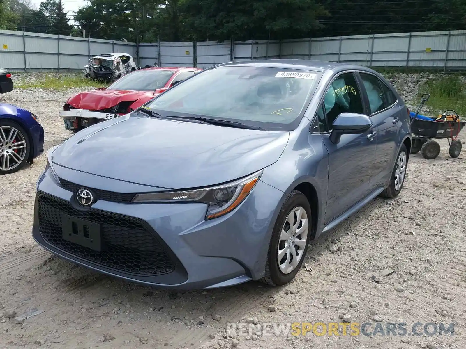 2 Photograph of a damaged car 5YFEPRAE4LP058090 TOYOTA COROLLA 2020