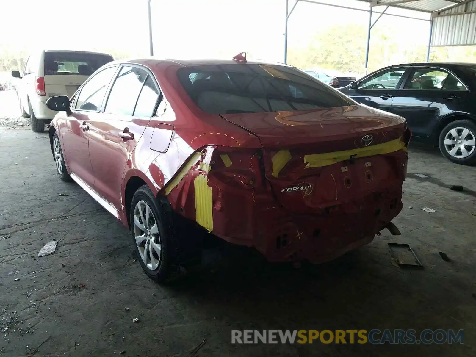 3 Photograph of a damaged car 5YFEPRAE4LP058834 TOYOTA COROLLA 2020