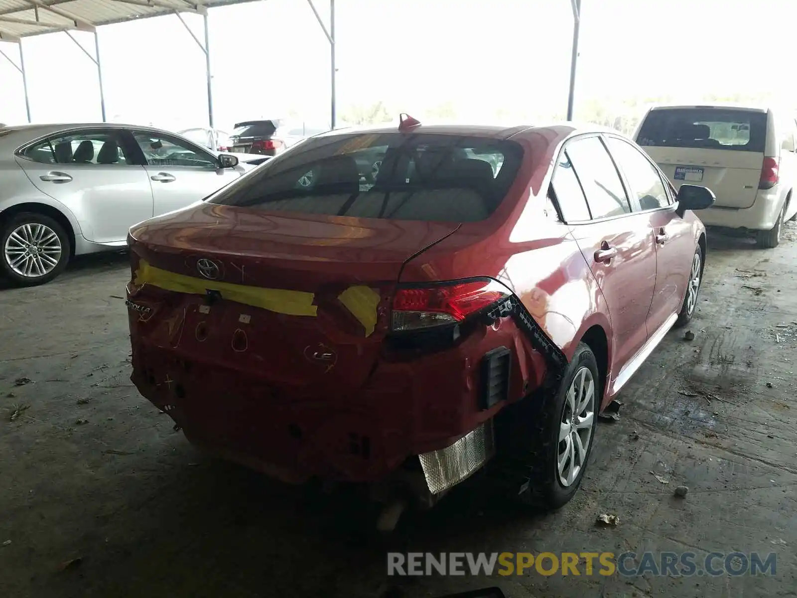 4 Photograph of a damaged car 5YFEPRAE4LP058834 TOYOTA COROLLA 2020