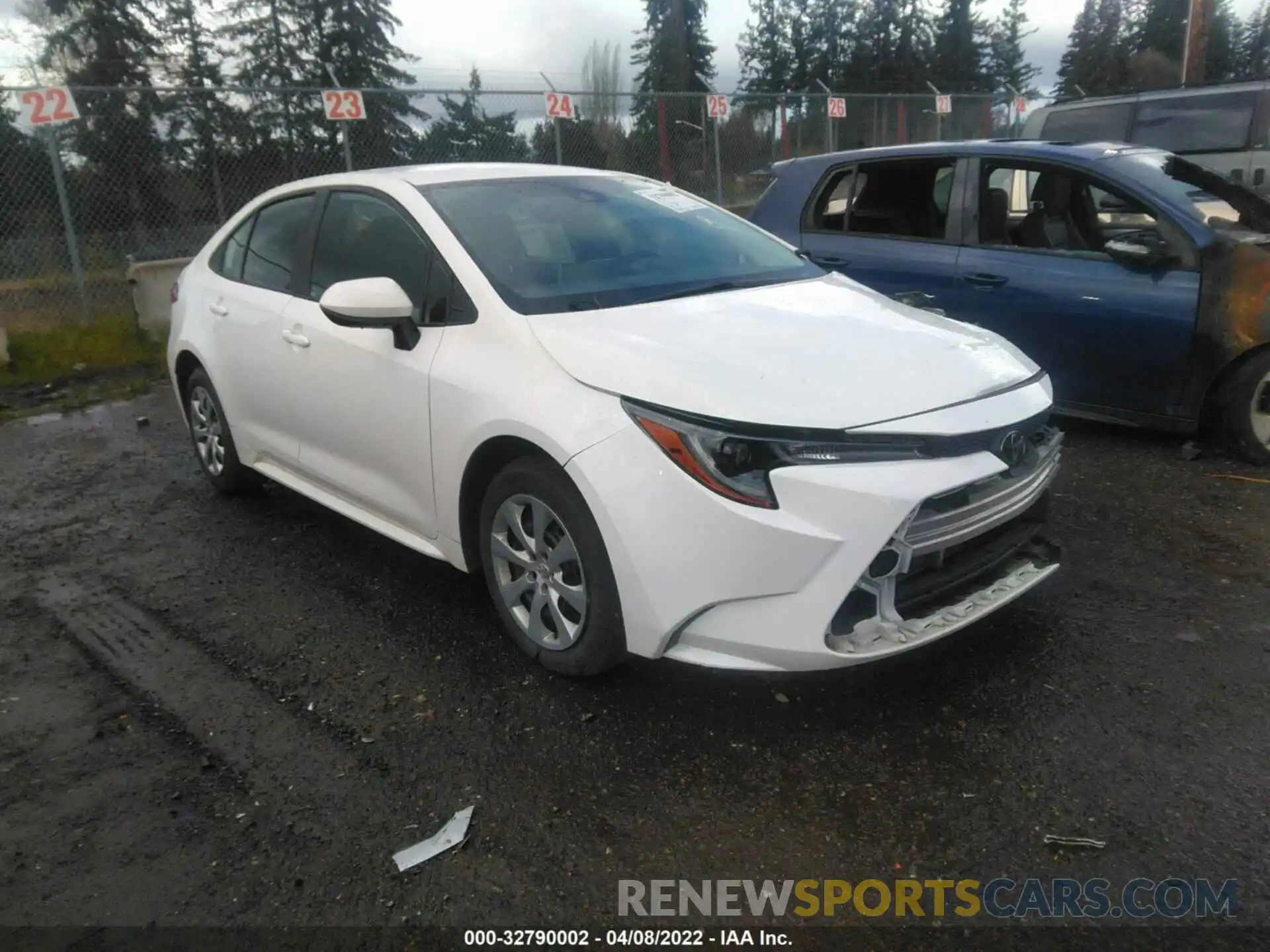 1 Photograph of a damaged car 5YFEPRAE4LP059675 TOYOTA COROLLA 2020