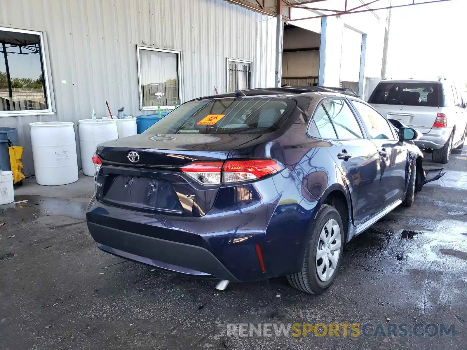 4 Photograph of a damaged car 5YFEPRAE4LP062527 TOYOTA COROLLA 2020