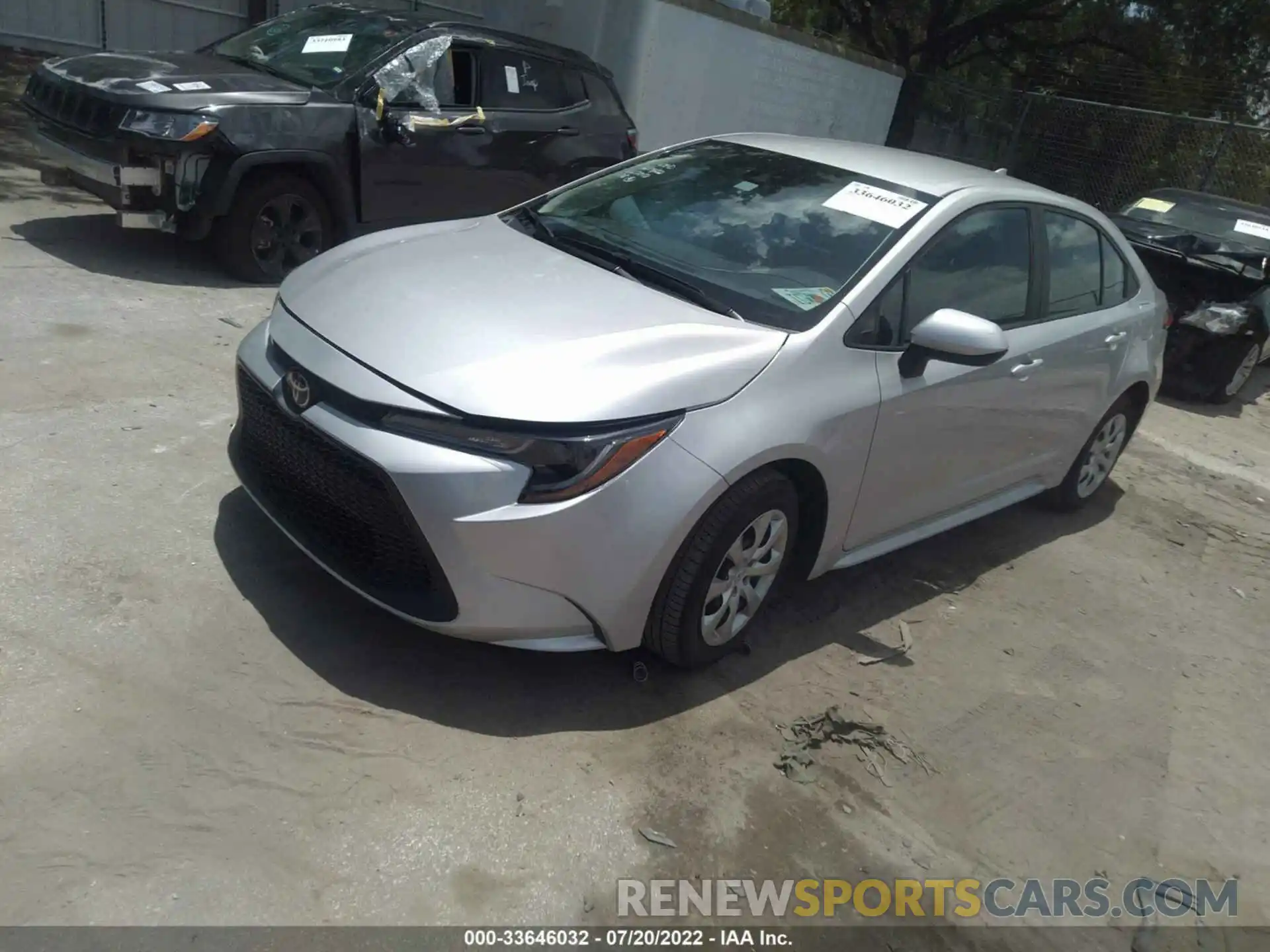 2 Photograph of a damaged car 5YFEPRAE4LP062592 TOYOTA COROLLA 2020