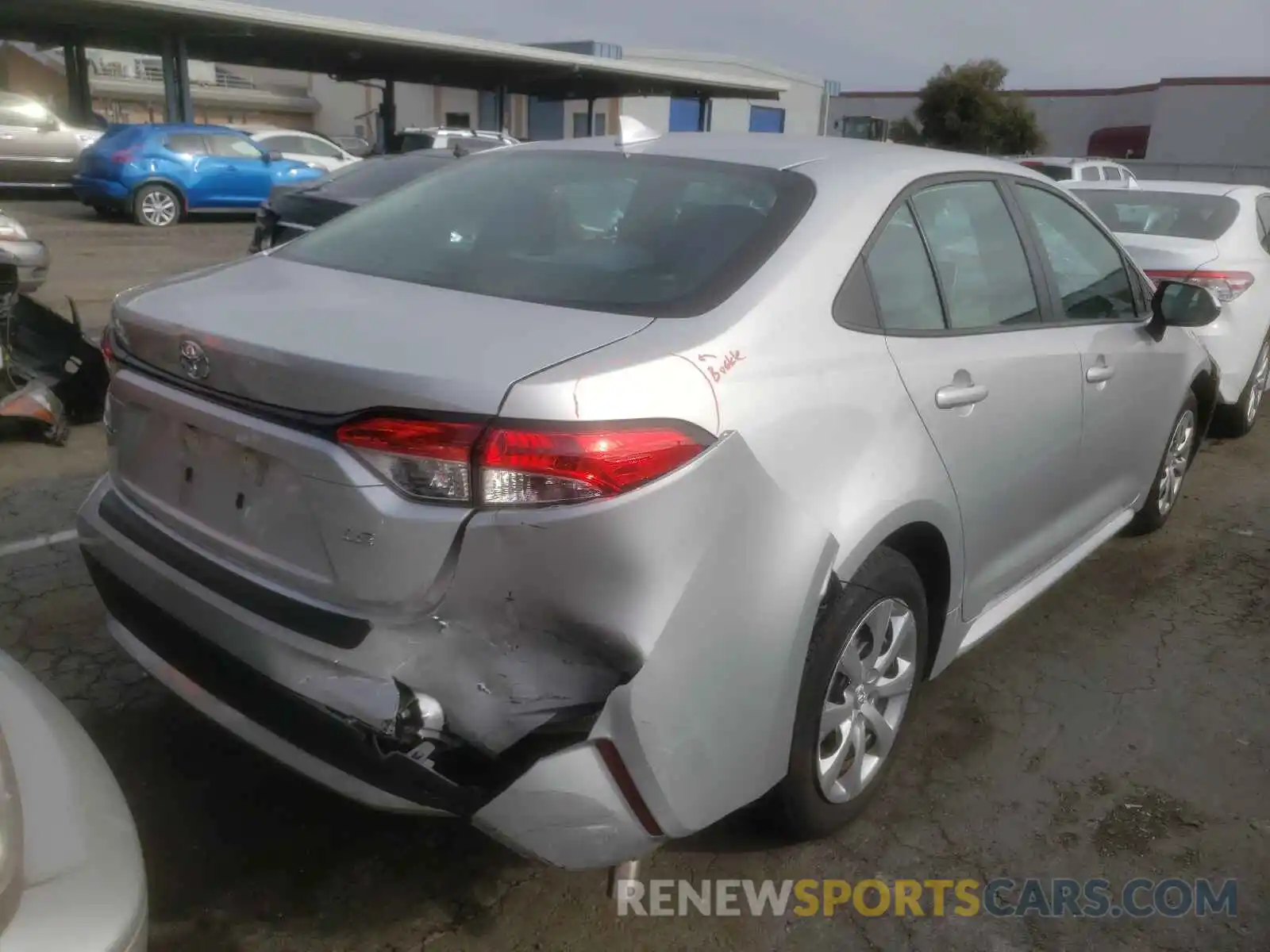 4 Photograph of a damaged car 5YFEPRAE4LP063001 TOYOTA COROLLA 2020