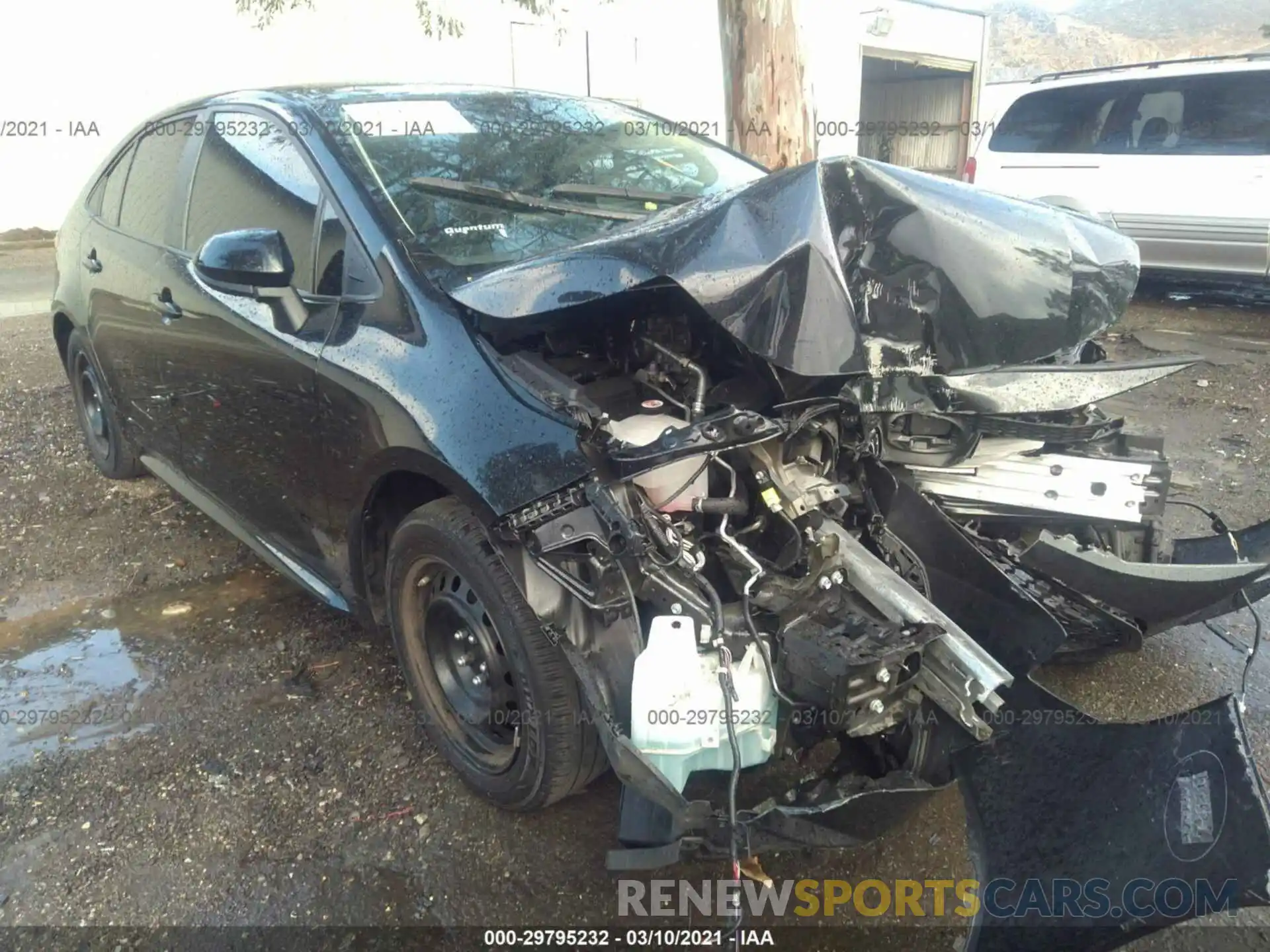 1 Photograph of a damaged car 5YFEPRAE4LP063306 TOYOTA COROLLA 2020