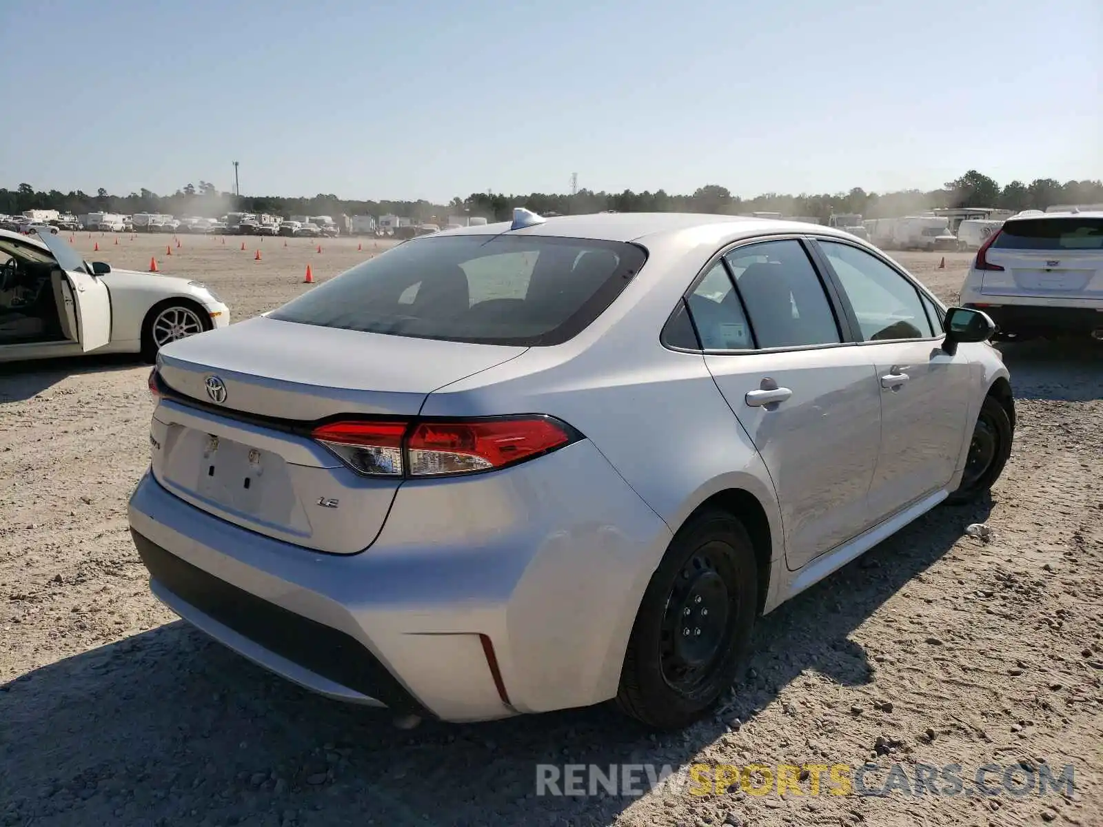 4 Photograph of a damaged car 5YFEPRAE4LP064097 TOYOTA COROLLA 2020