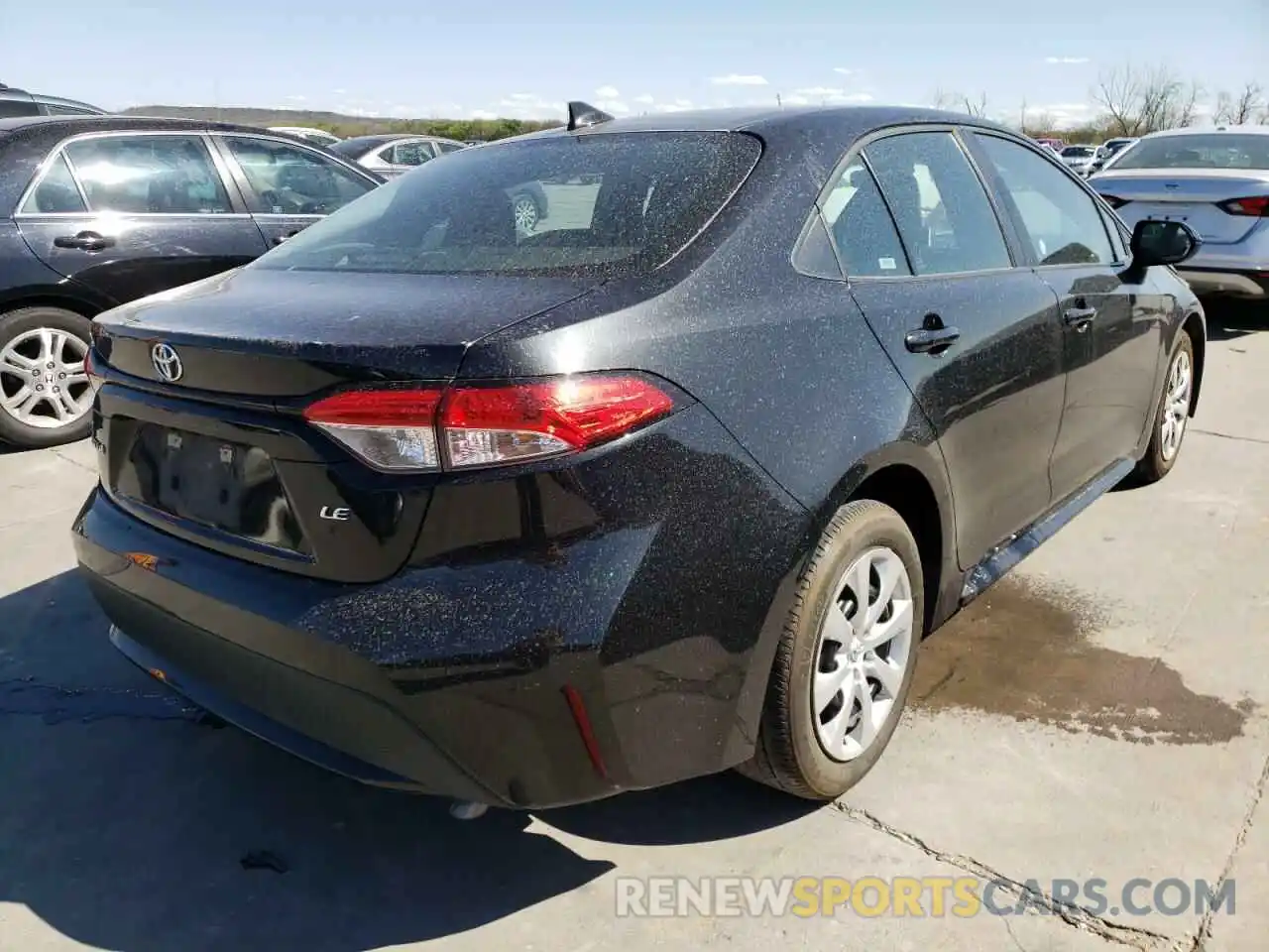 4 Photograph of a damaged car 5YFEPRAE4LP064777 TOYOTA COROLLA 2020