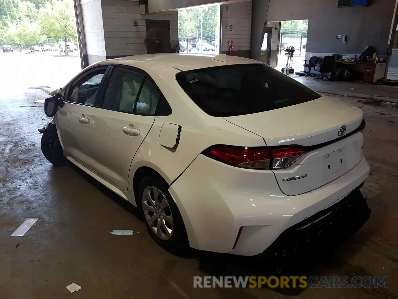 3 Photograph of a damaged car 5YFEPRAE4LP065279 TOYOTA COROLLA 2020