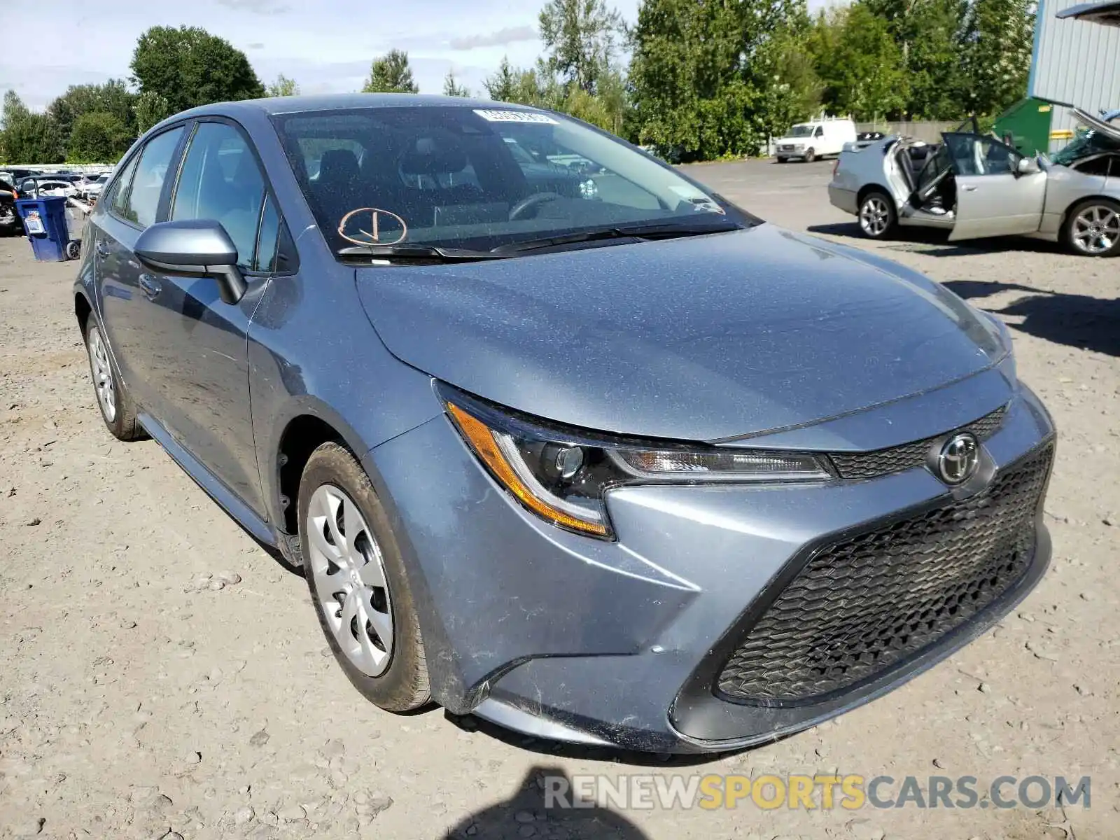 1 Photograph of a damaged car 5YFEPRAE4LP066979 TOYOTA COROLLA 2020