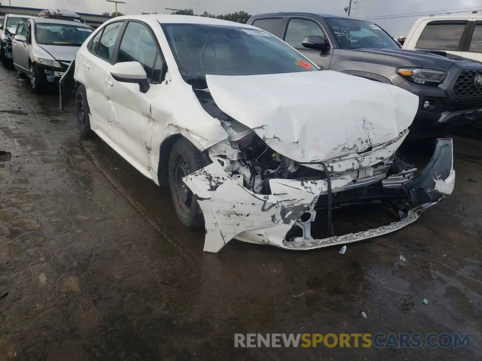 1 Photograph of a damaged car 5YFEPRAE4LP067680 TOYOTA COROLLA 2020