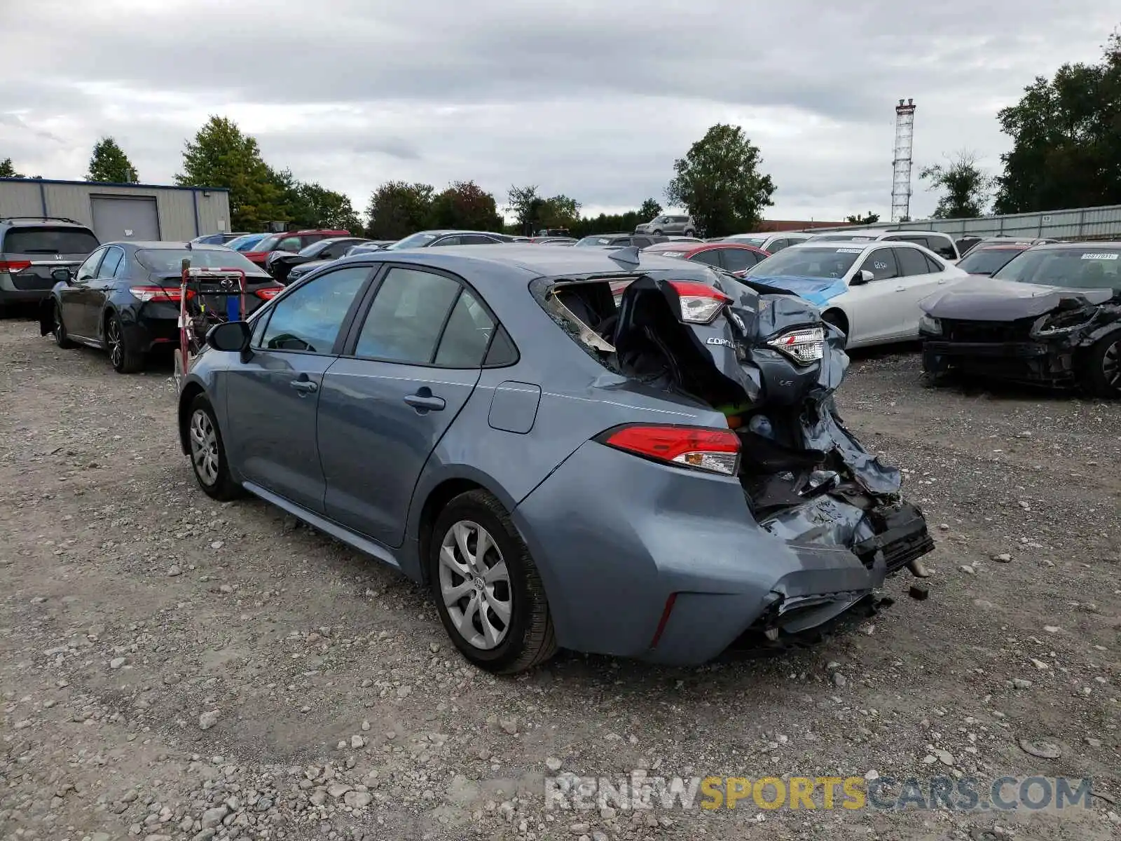 3 Photograph of a damaged car 5YFEPRAE4LP067906 TOYOTA COROLLA 2020