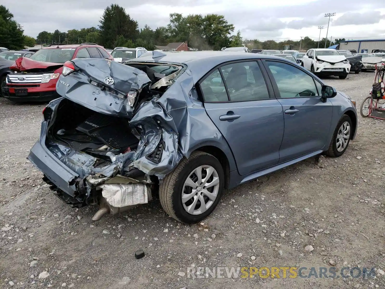 4 Photograph of a damaged car 5YFEPRAE4LP067906 TOYOTA COROLLA 2020