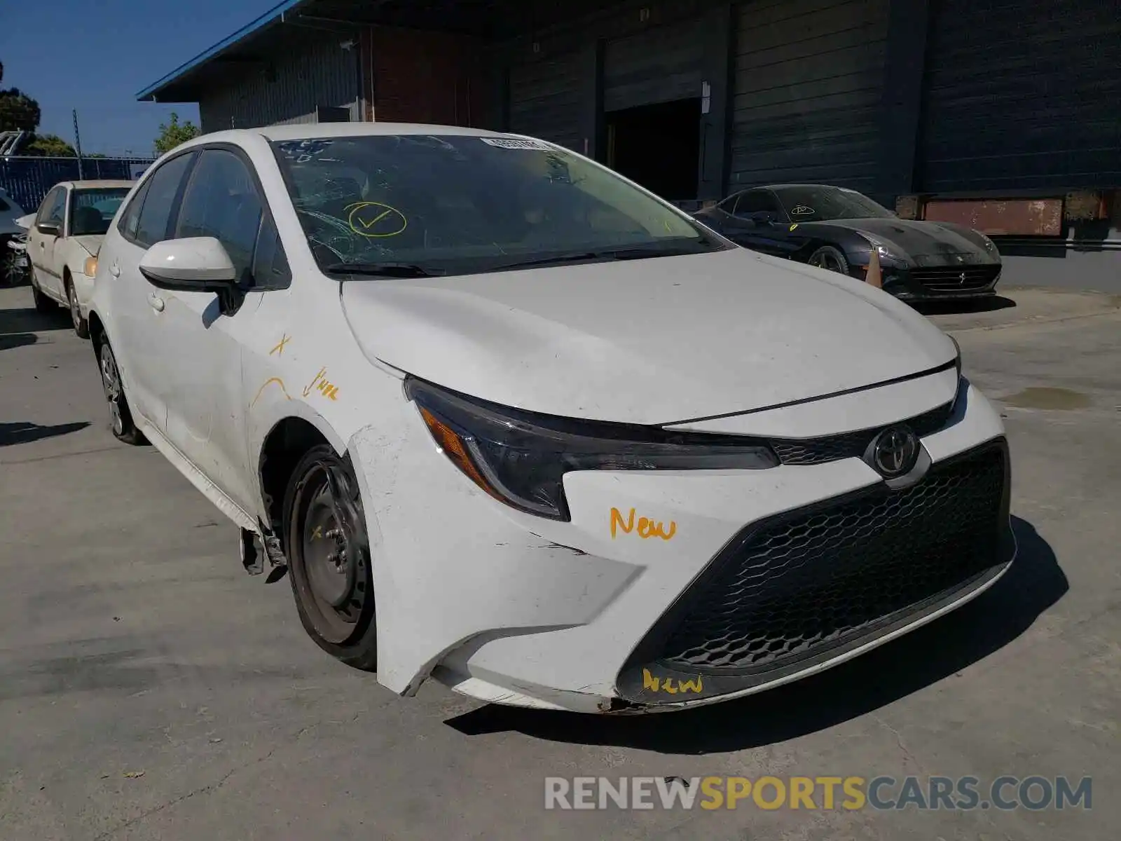 1 Photograph of a damaged car 5YFEPRAE4LP068375 TOYOTA COROLLA 2020