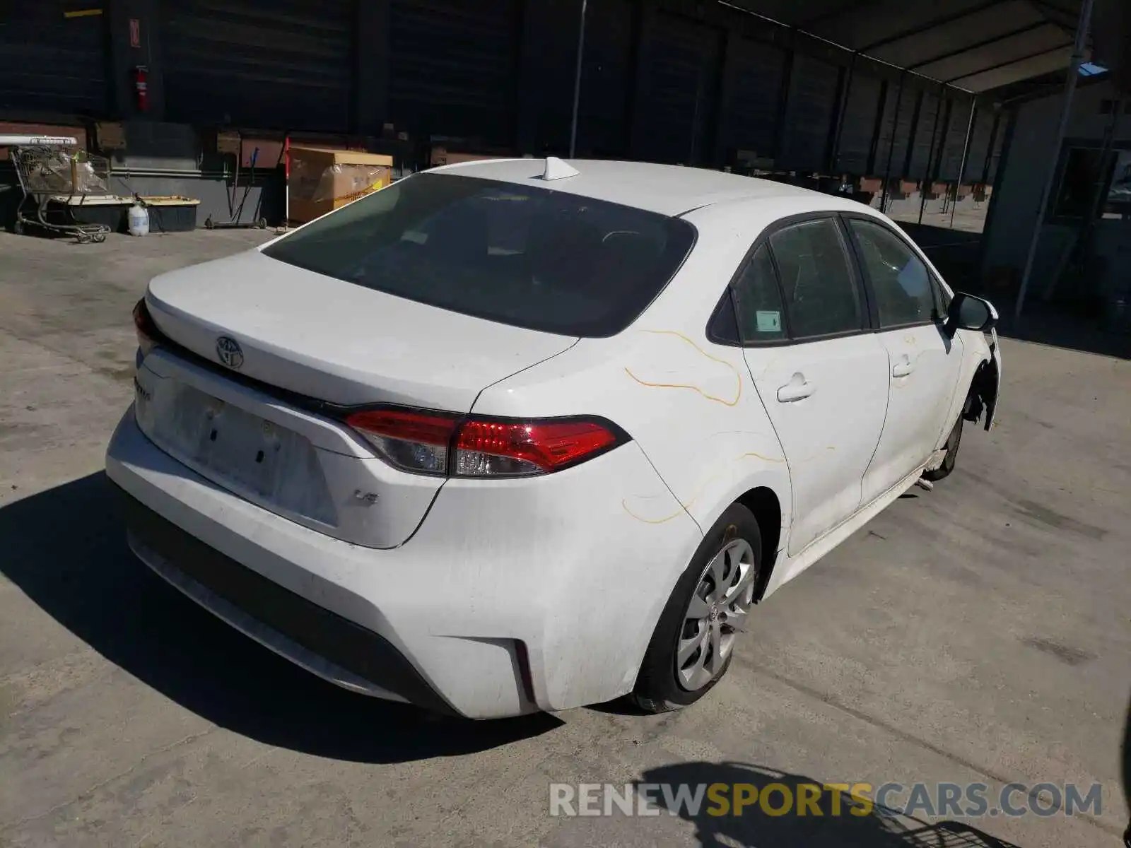 4 Photograph of a damaged car 5YFEPRAE4LP068375 TOYOTA COROLLA 2020