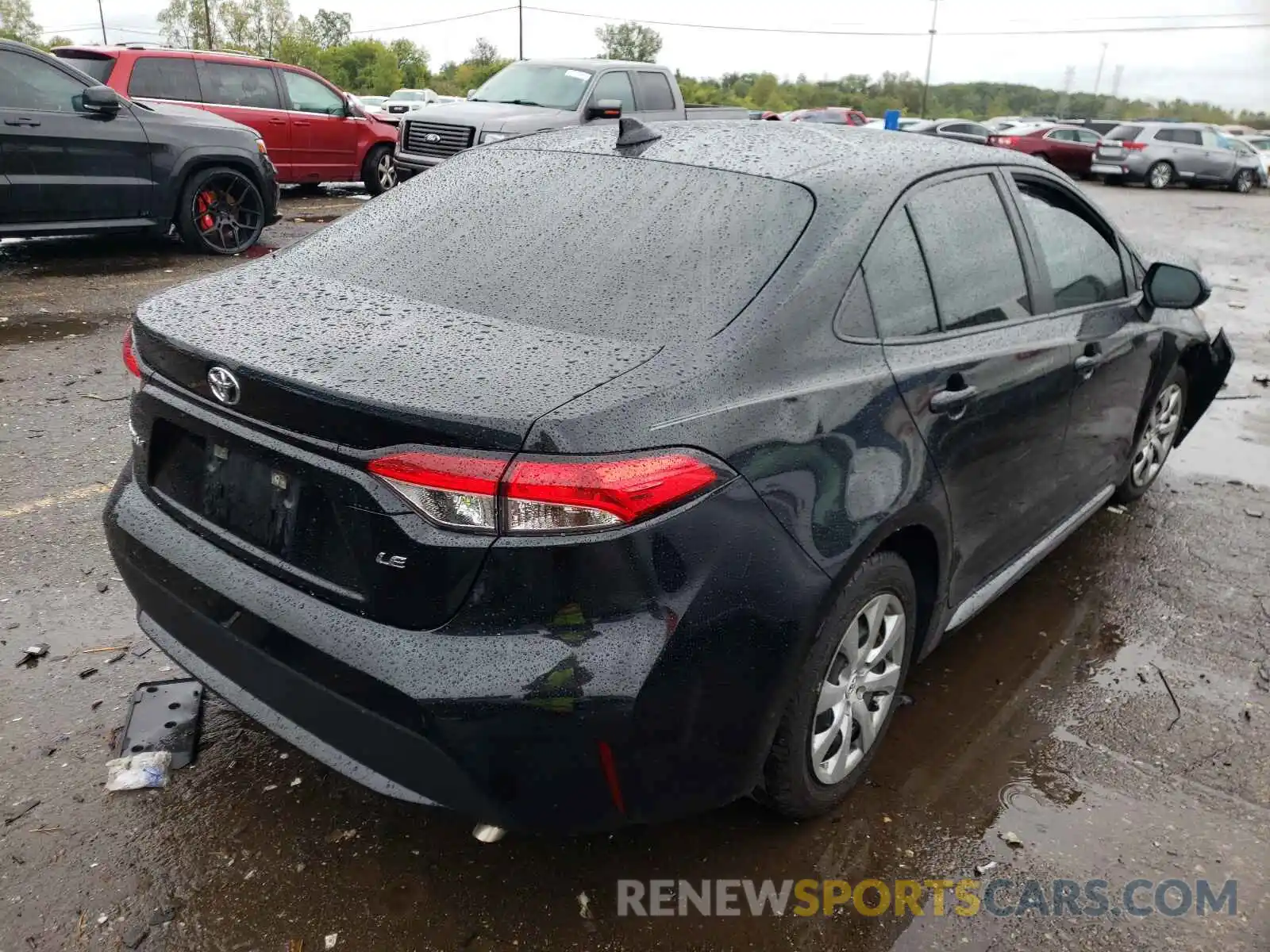 4 Photograph of a damaged car 5YFEPRAE4LP069882 TOYOTA COROLLA 2020