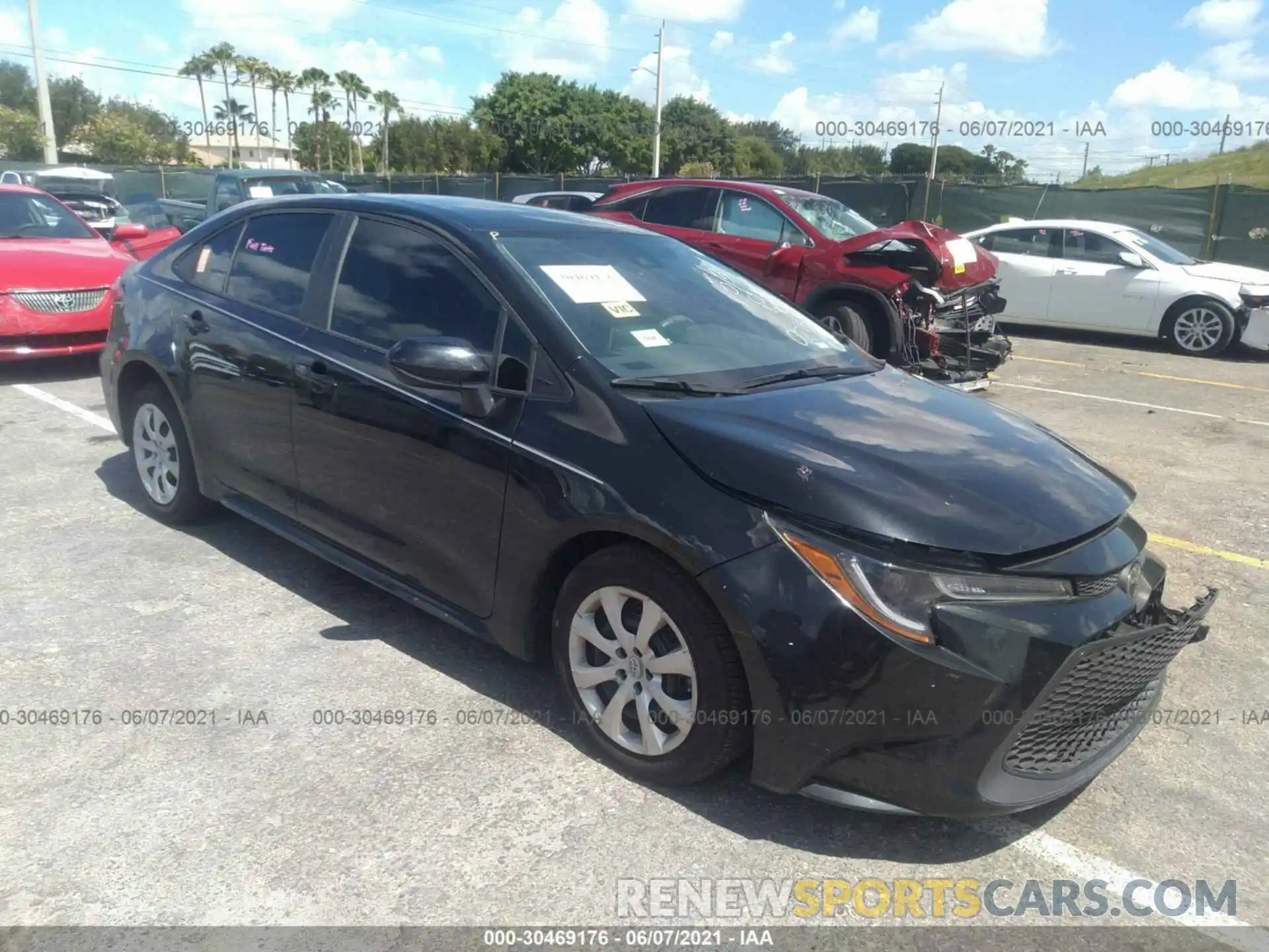 1 Photograph of a damaged car 5YFEPRAE4LP070515 TOYOTA COROLLA 2020