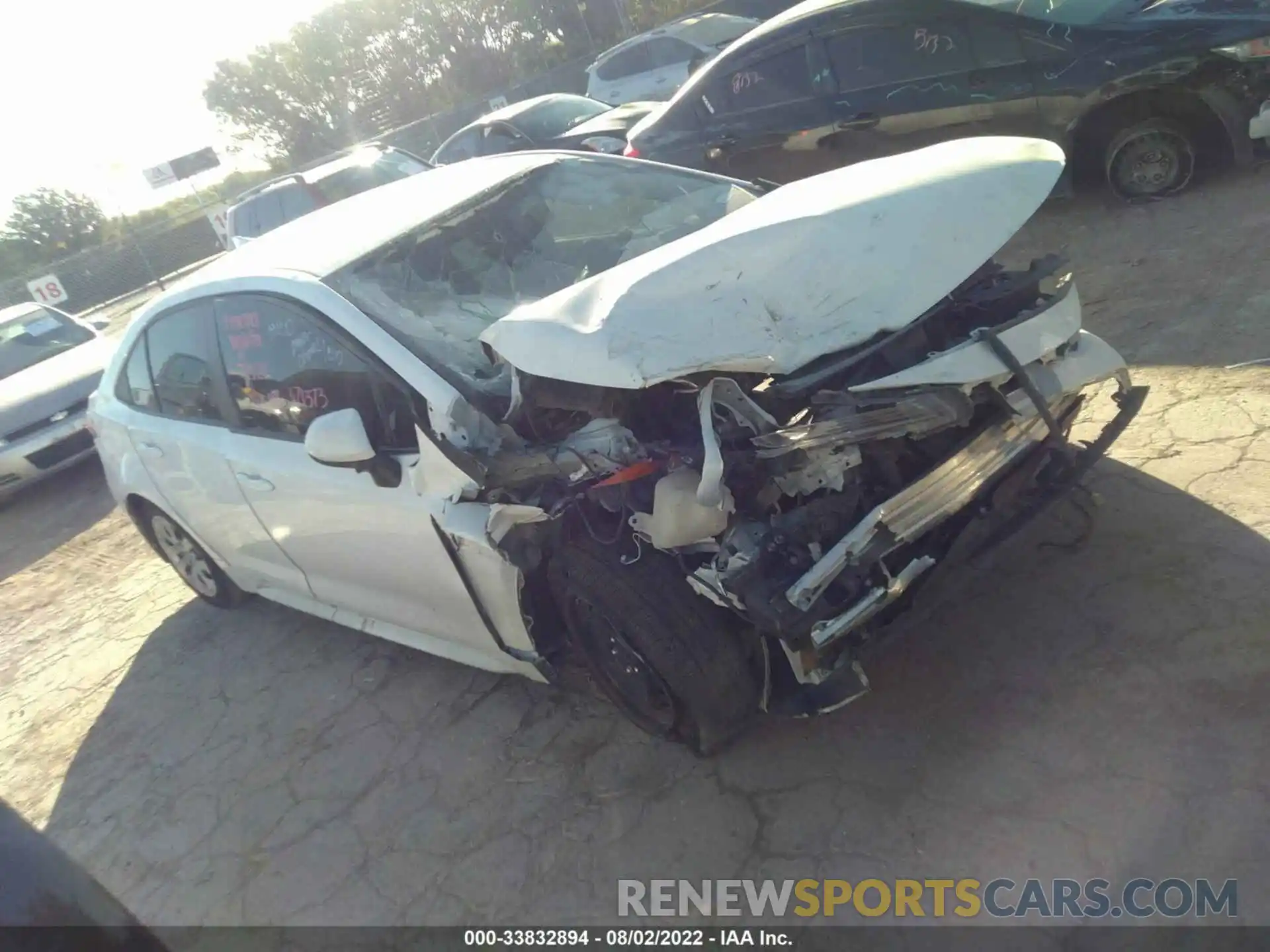 1 Photograph of a damaged car 5YFEPRAE4LP071373 TOYOTA COROLLA 2020