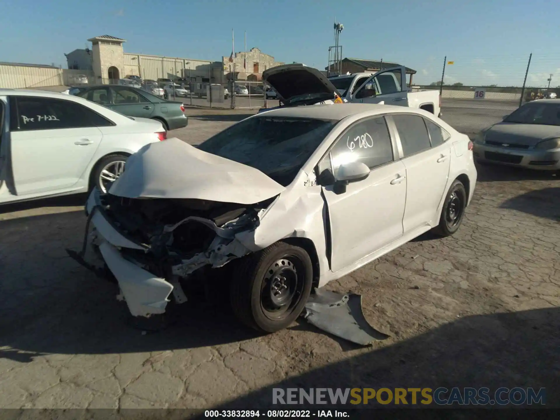 2 Photograph of a damaged car 5YFEPRAE4LP071373 TOYOTA COROLLA 2020