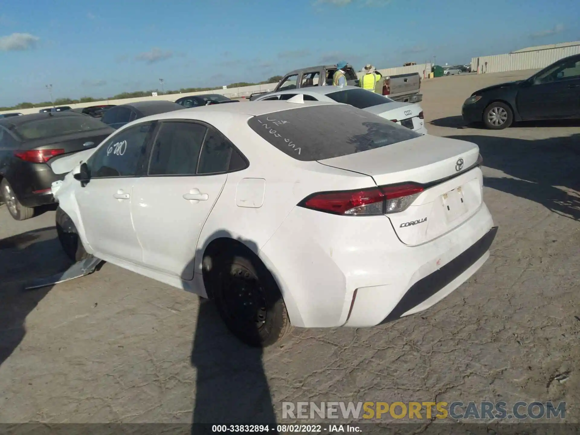 3 Photograph of a damaged car 5YFEPRAE4LP071373 TOYOTA COROLLA 2020