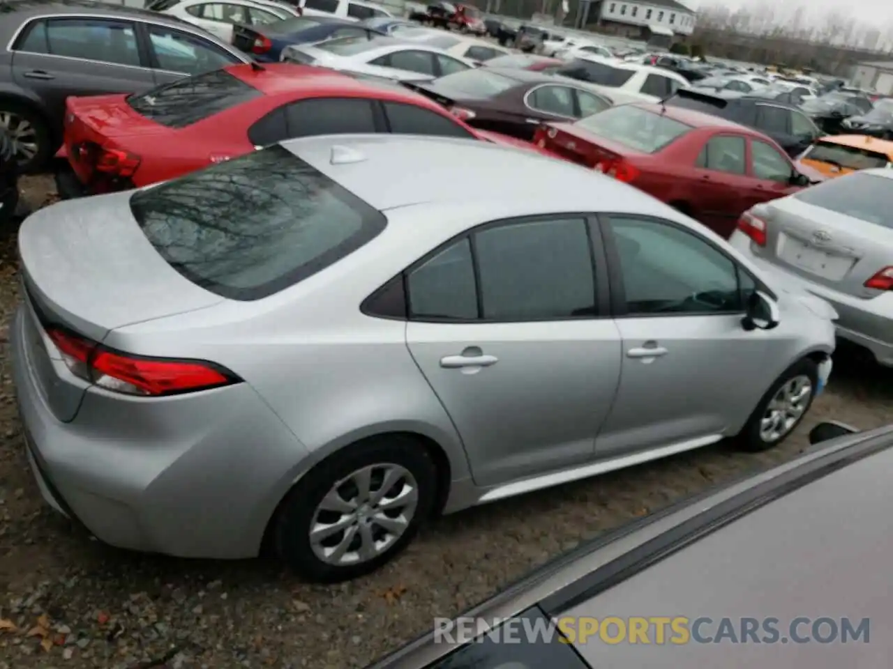 3 Photograph of a damaged car 5YFEPRAE4LP071549 TOYOTA COROLLA 2020