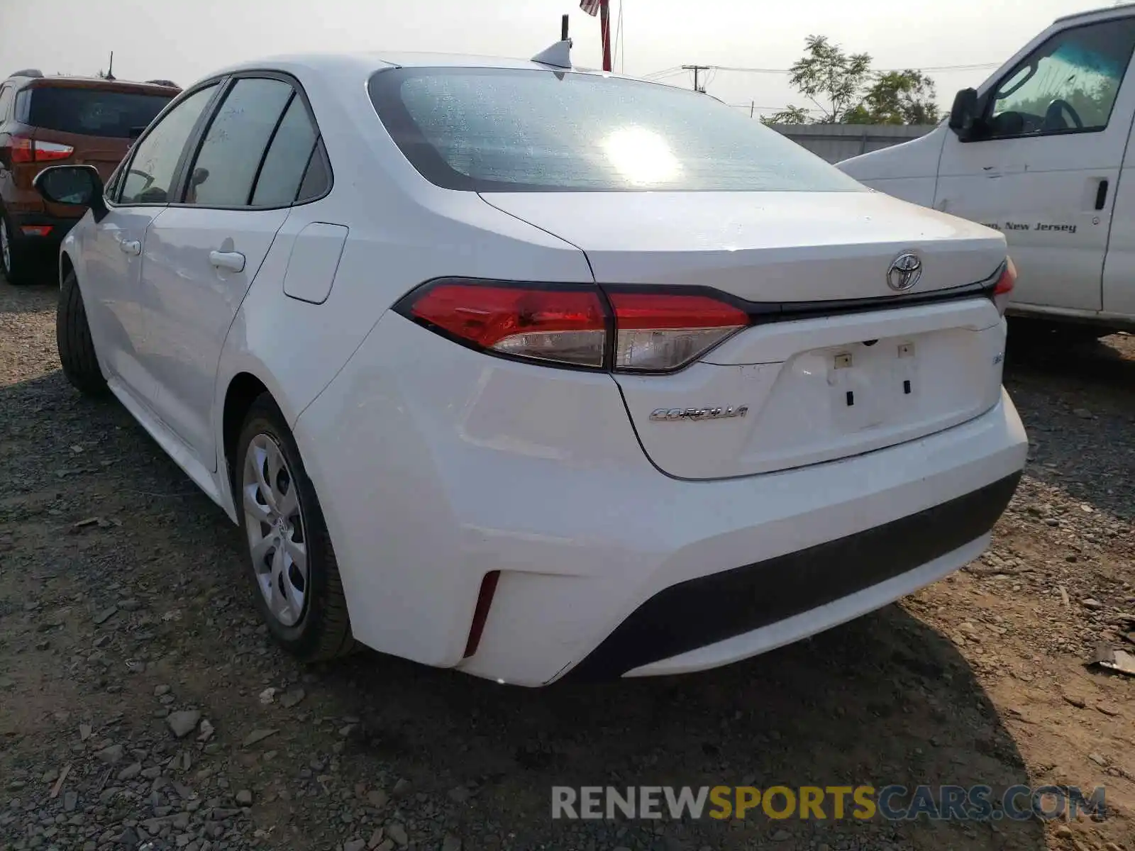 3 Photograph of a damaged car 5YFEPRAE4LP072751 TOYOTA COROLLA 2020