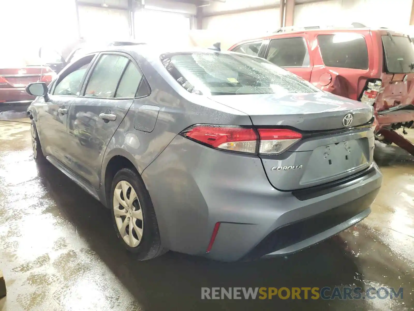 3 Photograph of a damaged car 5YFEPRAE4LP074421 TOYOTA COROLLA 2020