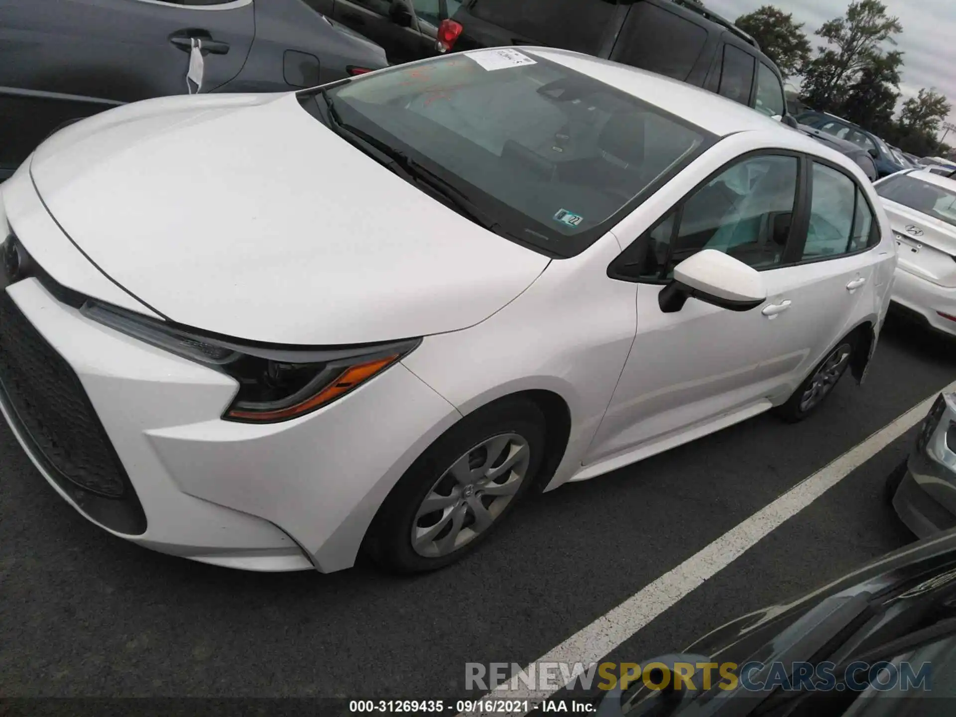 2 Photograph of a damaged car 5YFEPRAE4LP075343 TOYOTA COROLLA 2020