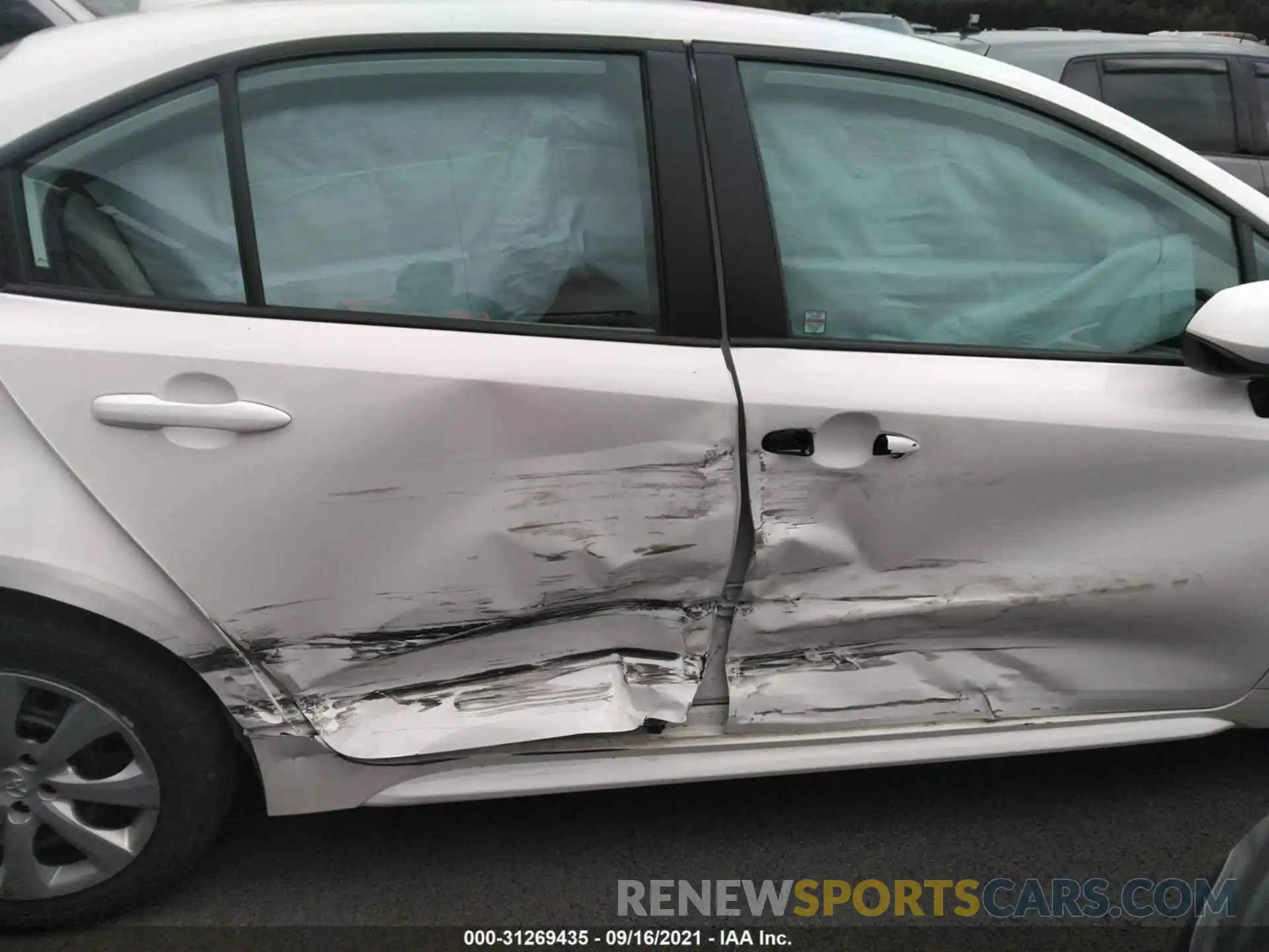 6 Photograph of a damaged car 5YFEPRAE4LP075343 TOYOTA COROLLA 2020