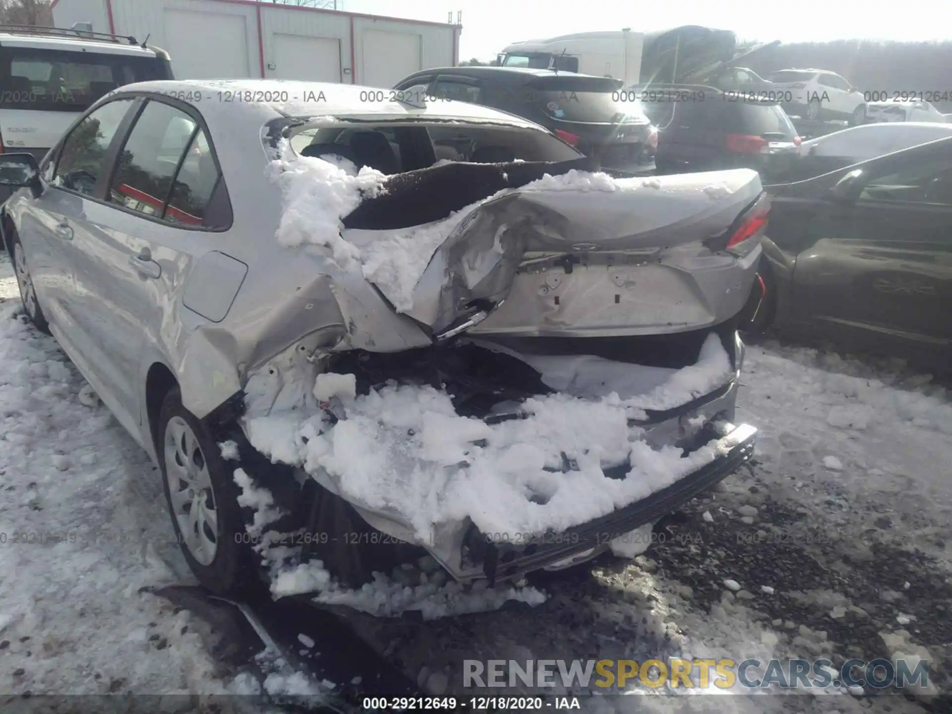 6 Photograph of a damaged car 5YFEPRAE4LP075357 TOYOTA COROLLA 2020