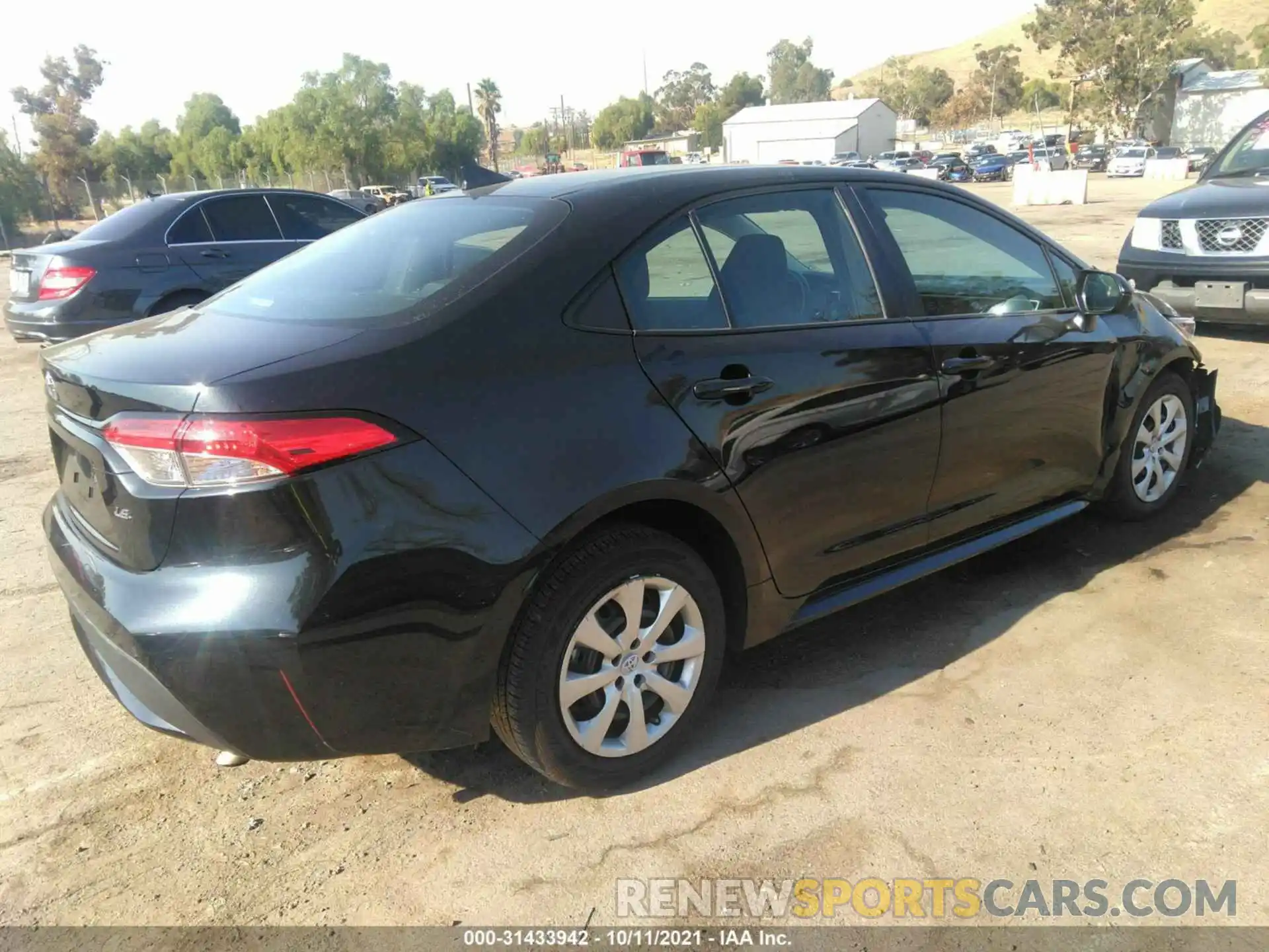 4 Photograph of a damaged car 5YFEPRAE4LP076198 TOYOTA COROLLA 2020