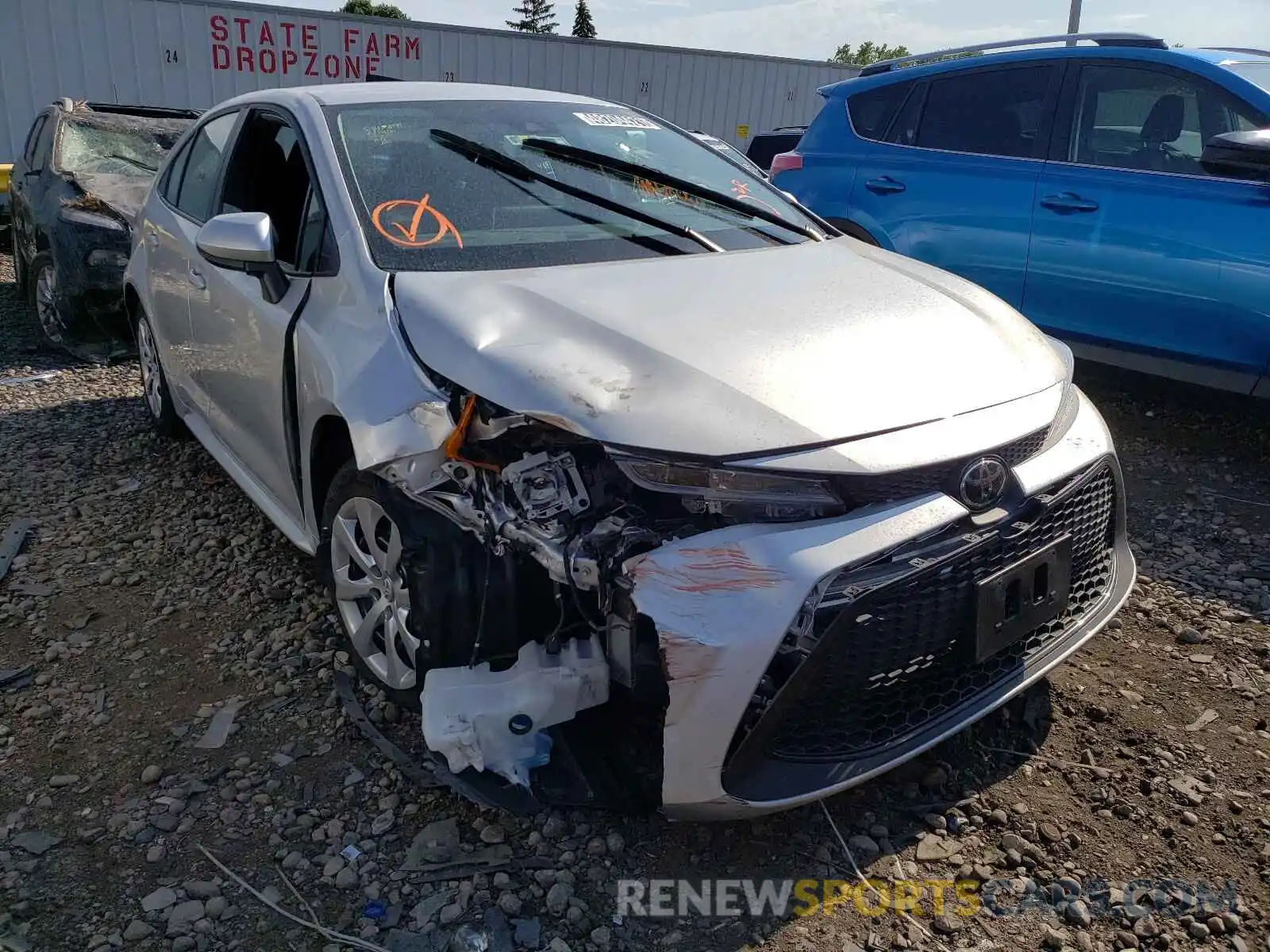 1 Photograph of a damaged car 5YFEPRAE4LP078517 TOYOTA COROLLA 2020