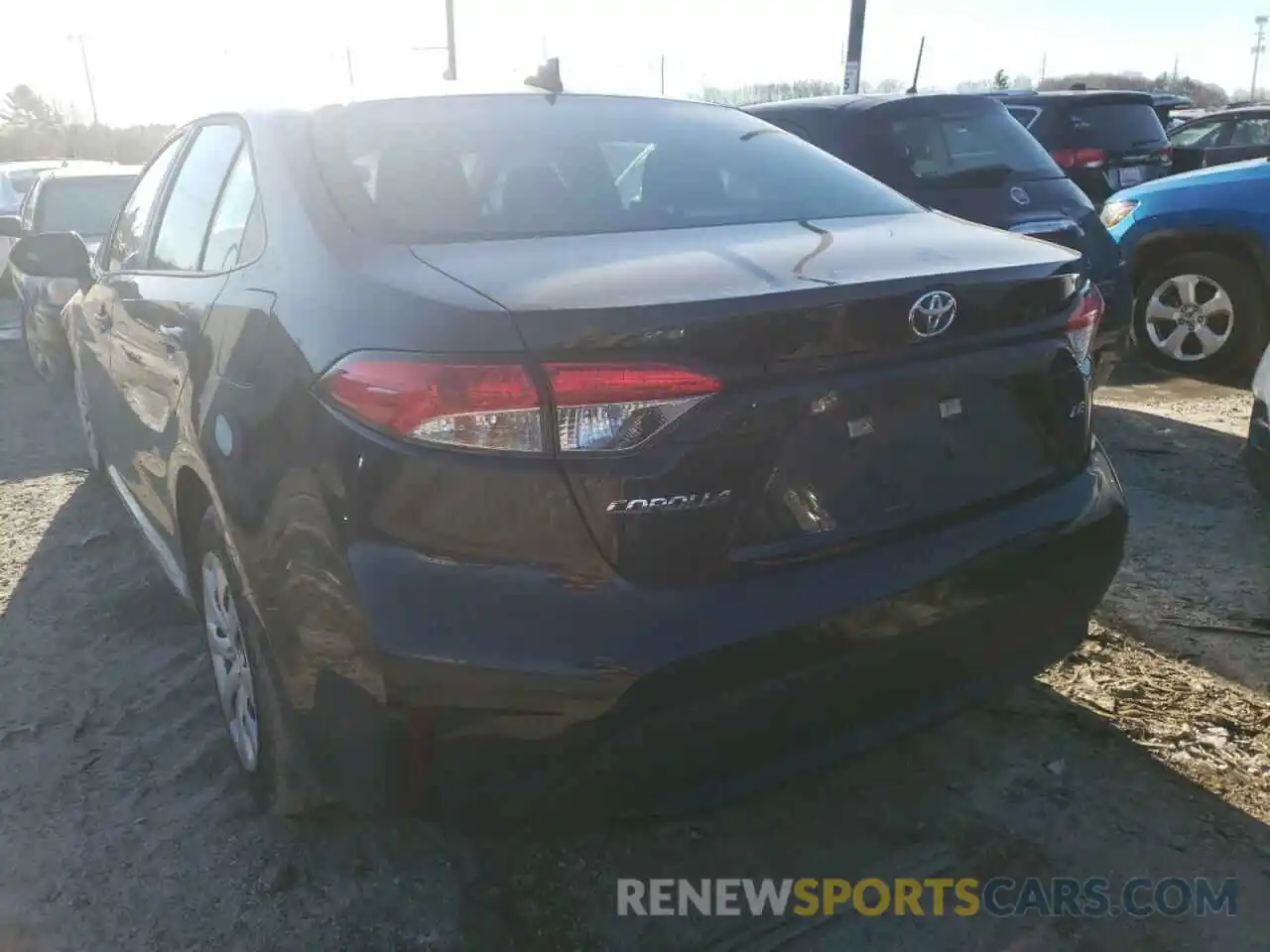 3 Photograph of a damaged car 5YFEPRAE4LP079361 TOYOTA COROLLA 2020