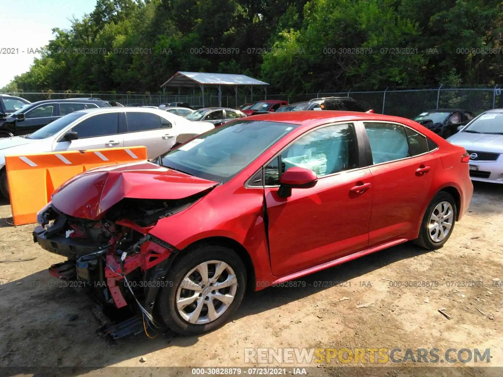 2 Photograph of a damaged car 5YFEPRAE4LP080414 TOYOTA COROLLA 2020